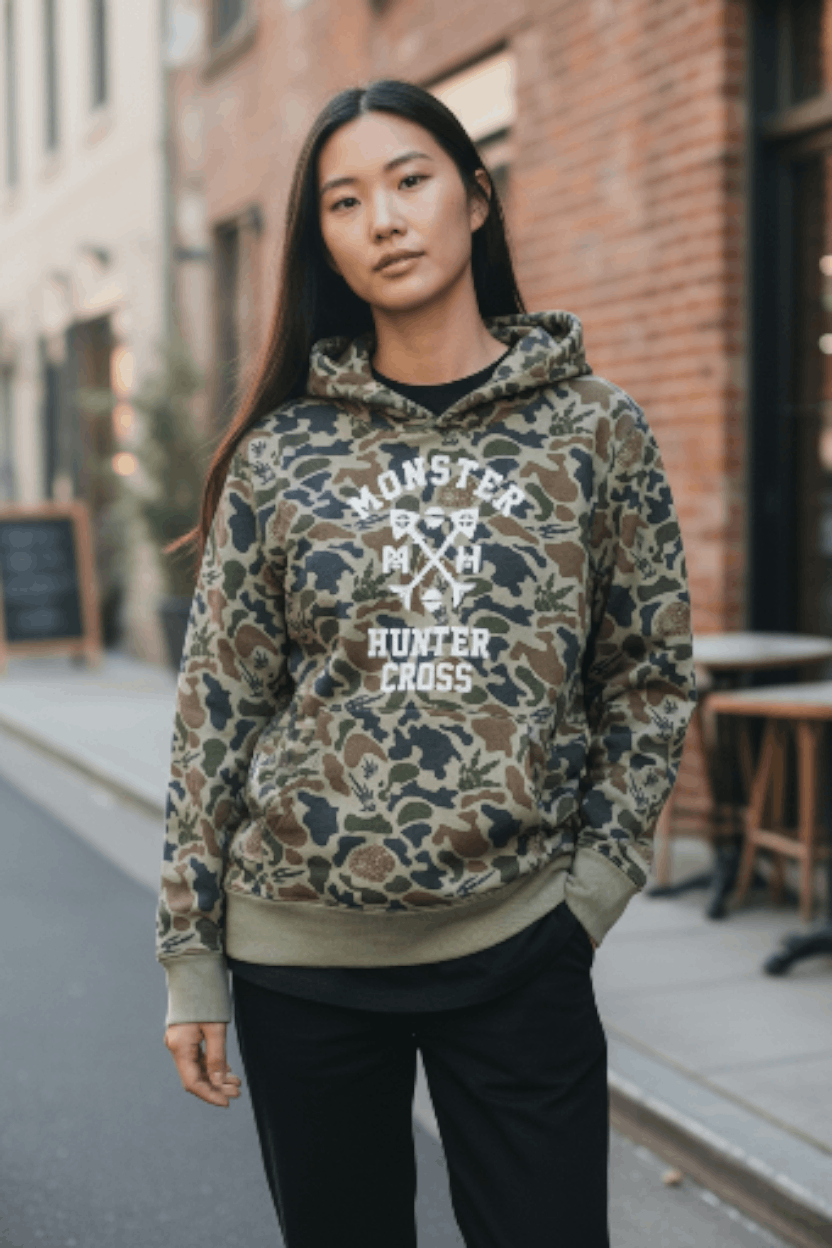 Japanese Brand UNIQLO x Monster Hunter Cross Anime Manga Bape Camo Hoodie Size US L / EU 52-54 / 3 - 2 Thumbnail