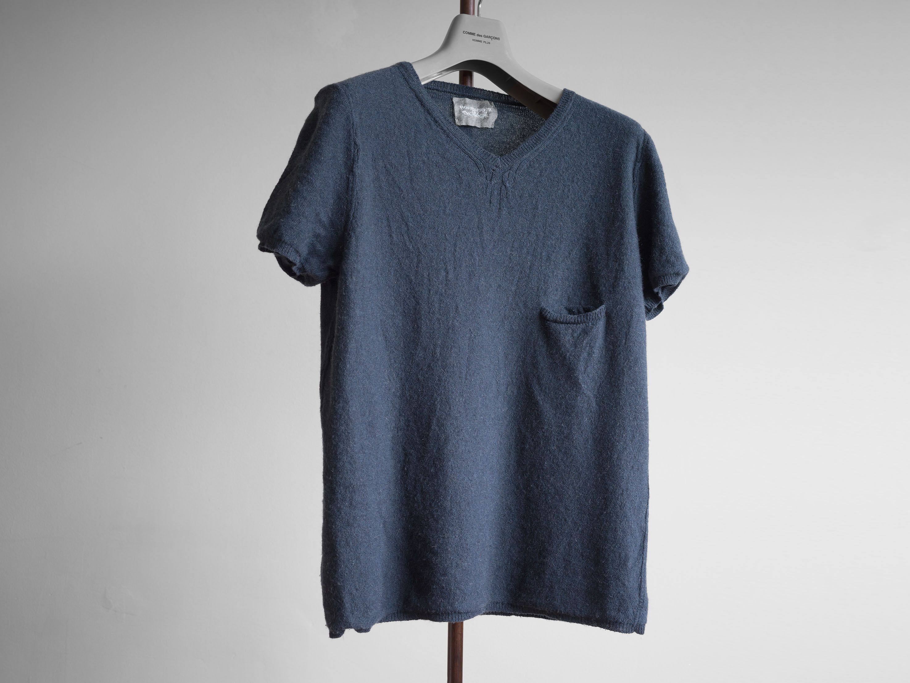 Takahiromiyashita The Soloist. AW2010 TAKAHIROMIYASHITA The Soloist CAMEL SILK KNIT V-NECK Size US S / EU 44-46 / 1 - 2 Thumbnail