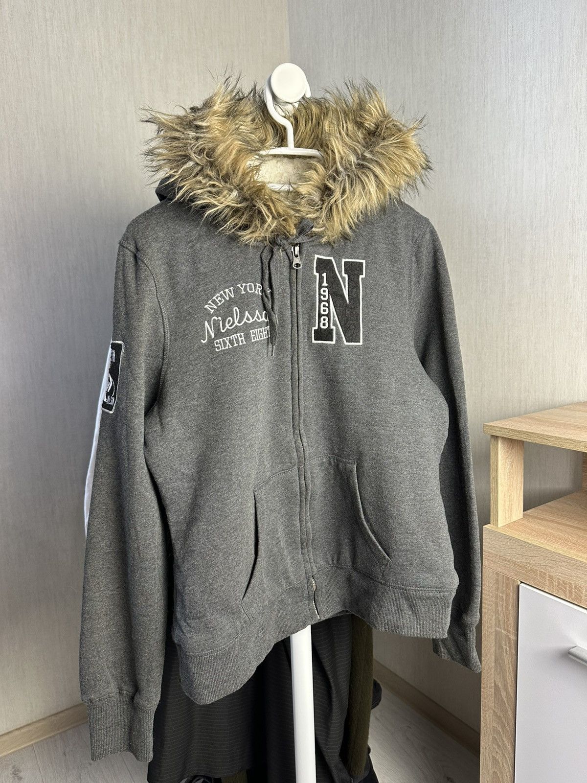 Vintage Vintage Faur Fur Hoodie Yamamoto LGB style Size US S / EU 44-46 / 1 - 1 Thumbnail