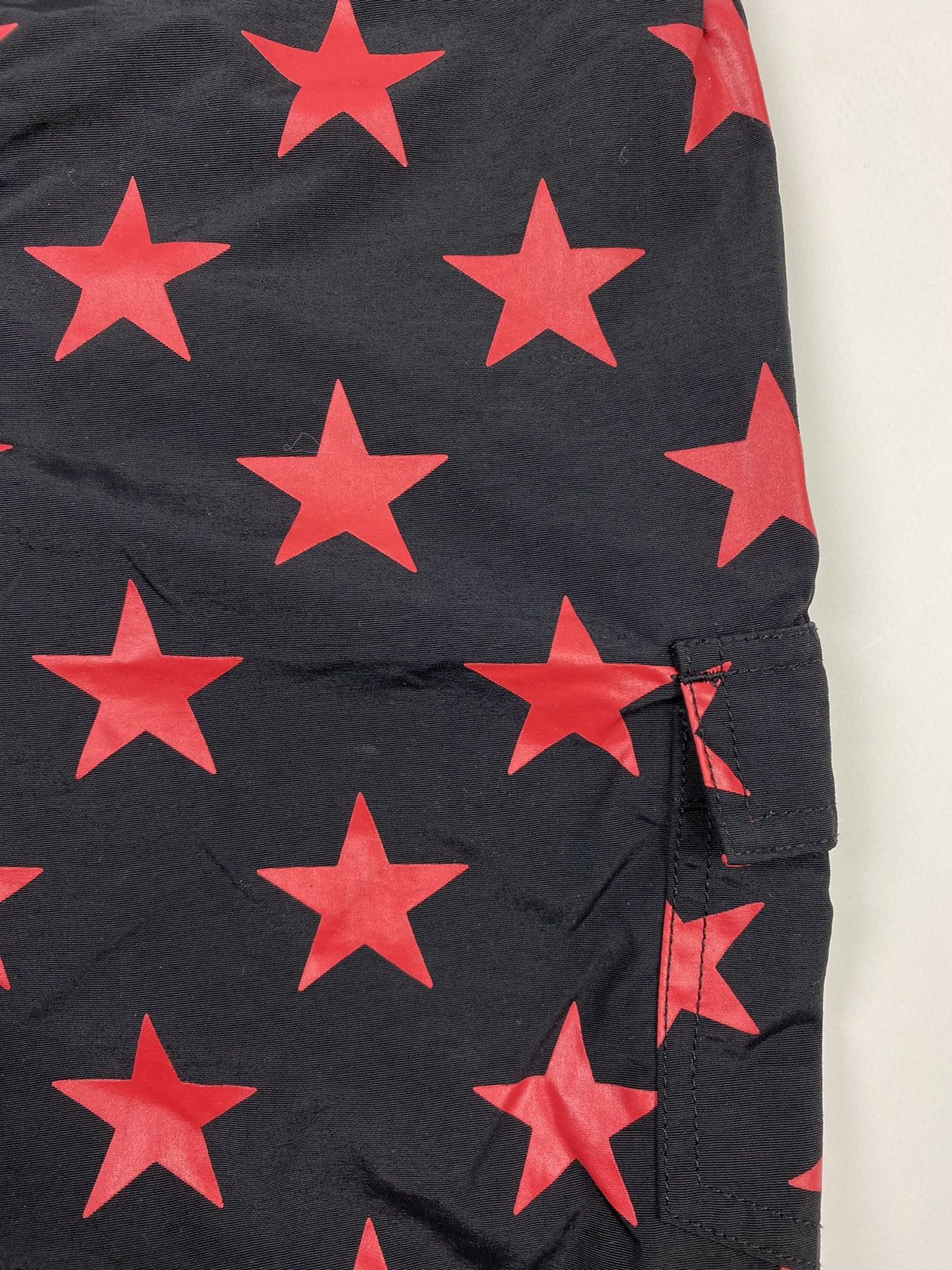 Carhartt 2000’s Vintage Carhartt Star Printed W’ Board Bermuda Shorts Size 27" / US 4 / IT 40 - 5 Thumbnail