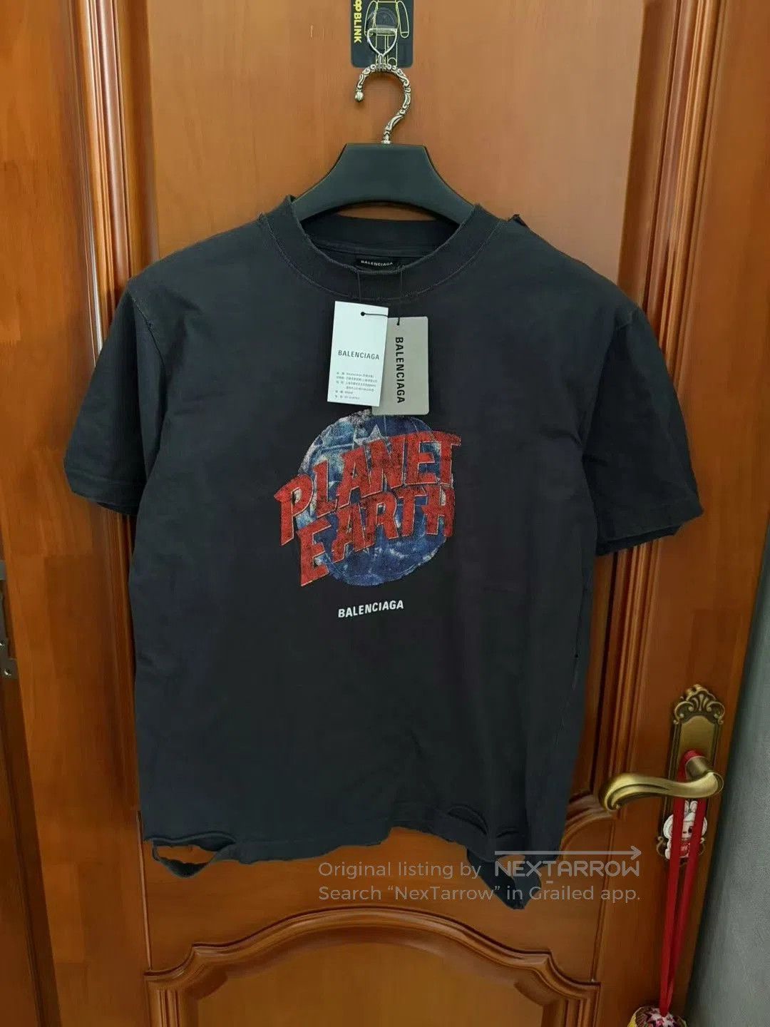 Balenciaga balenciaga planet earth graphic t-shirt. Size US M / EU 48-50 / 2 - 1 Thumbnail