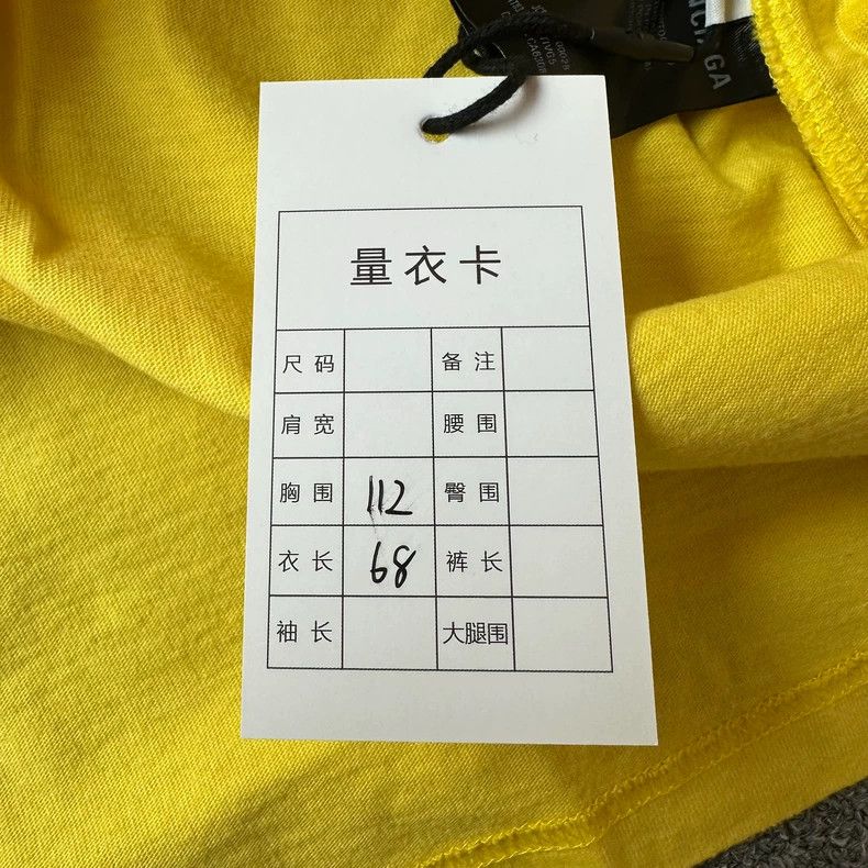 Balenciaga Balenciaga Yellow Classic Logo Short Sleeve Size US S / EU 44-46 / 1 - 6 Thumbnail
