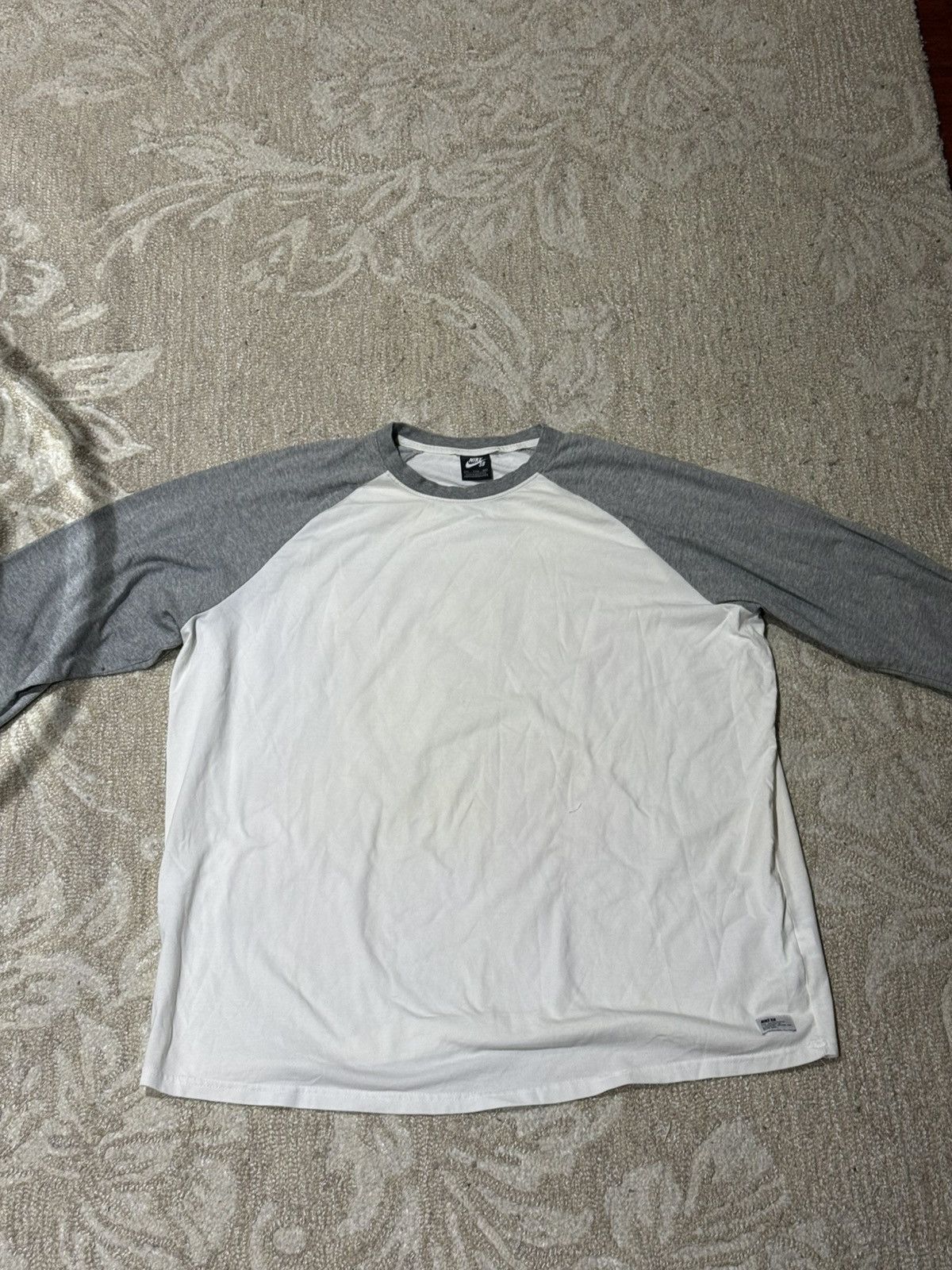 Nike × Vintage Nike SB Shirt Mens Size 2XL White Baseball Raglan 3/4 Sleeve Size US XXL / EU 58 / 5 - 1 Thumbnail