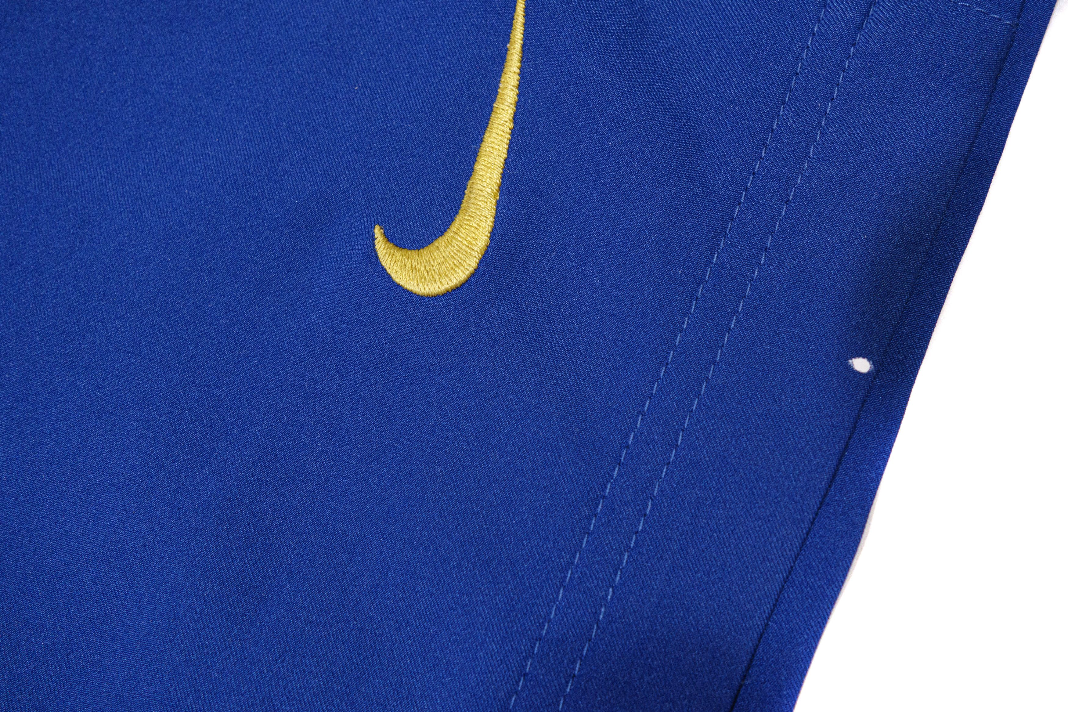 Nike 00S Swoosh Sport Shorts Size US 34 / EU 50 - 5 Thumbnail