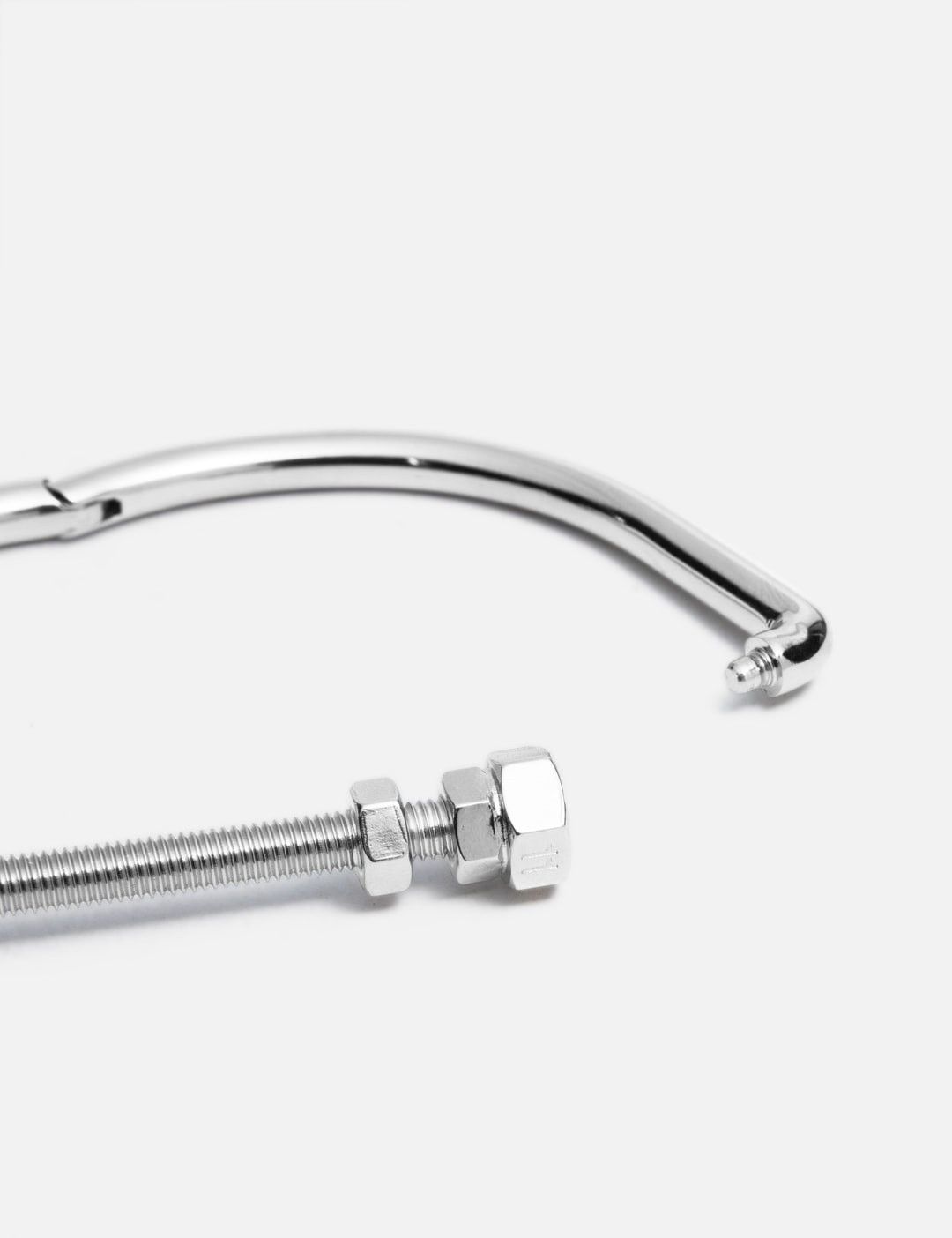 Maison Margiela o1mle0126 Size: S / Polished Finish Screw Closure Bracelet Size ONE SIZE - 3 Thumbnail