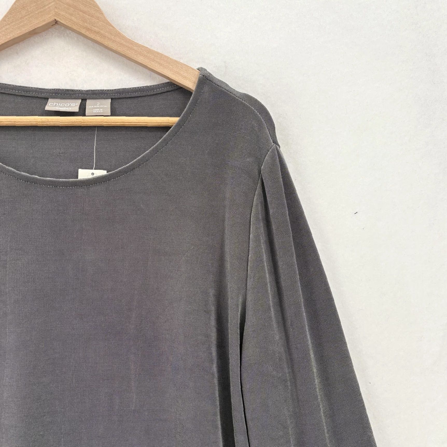 Vintage Chico's Blouse Womens L Gray Bell Sleeve Scoop Neck Knit Travel Stretch Jersey Relaxed Ruffle Solid Pattern Vintage No Size L / US 10 / IT 46 - 2 Thumbnail