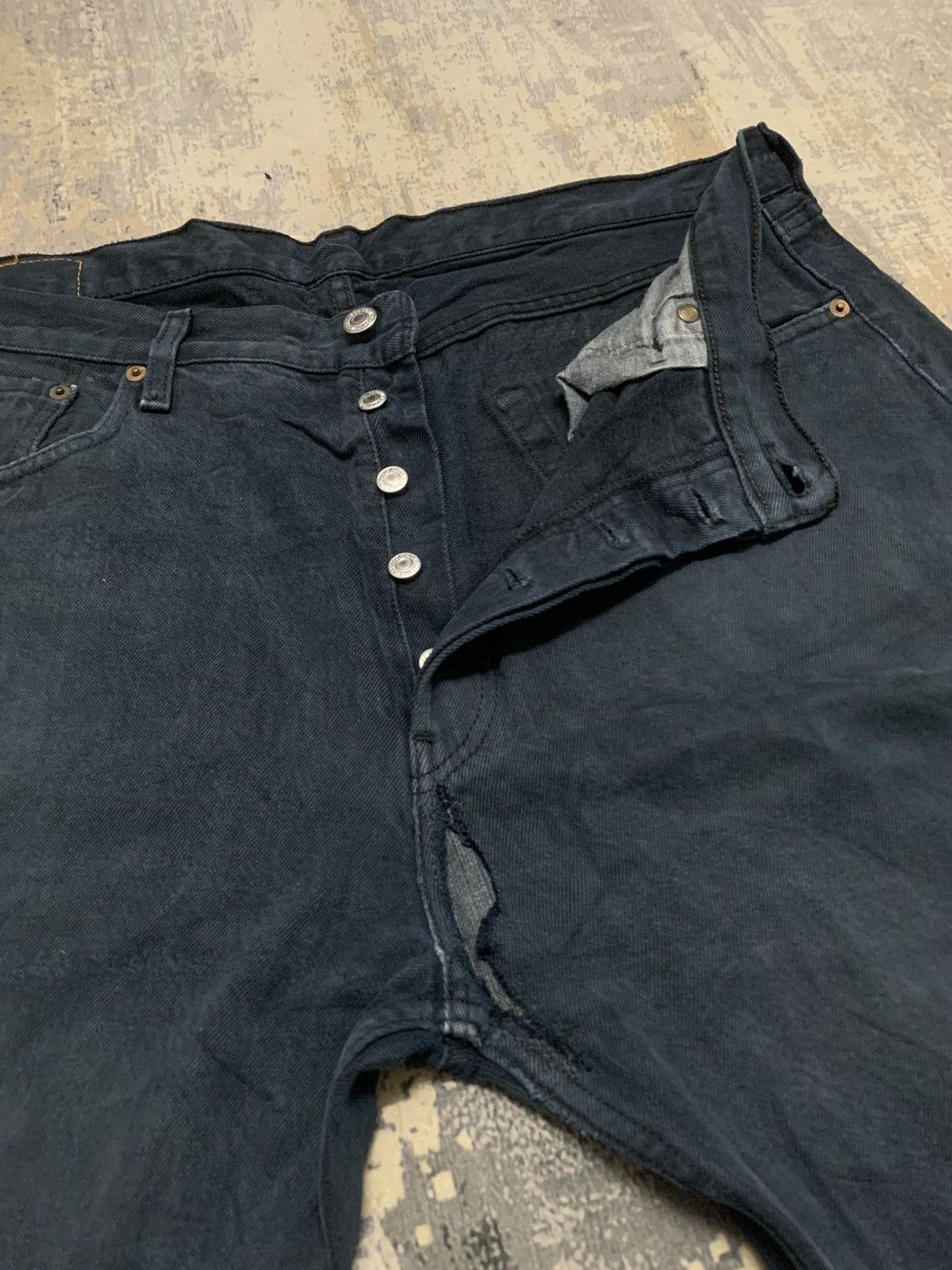 Levi's Levi’s 501 Super Black Y2K Distressed Denim Size US 38 / EU 54 - 4 Thumbnail