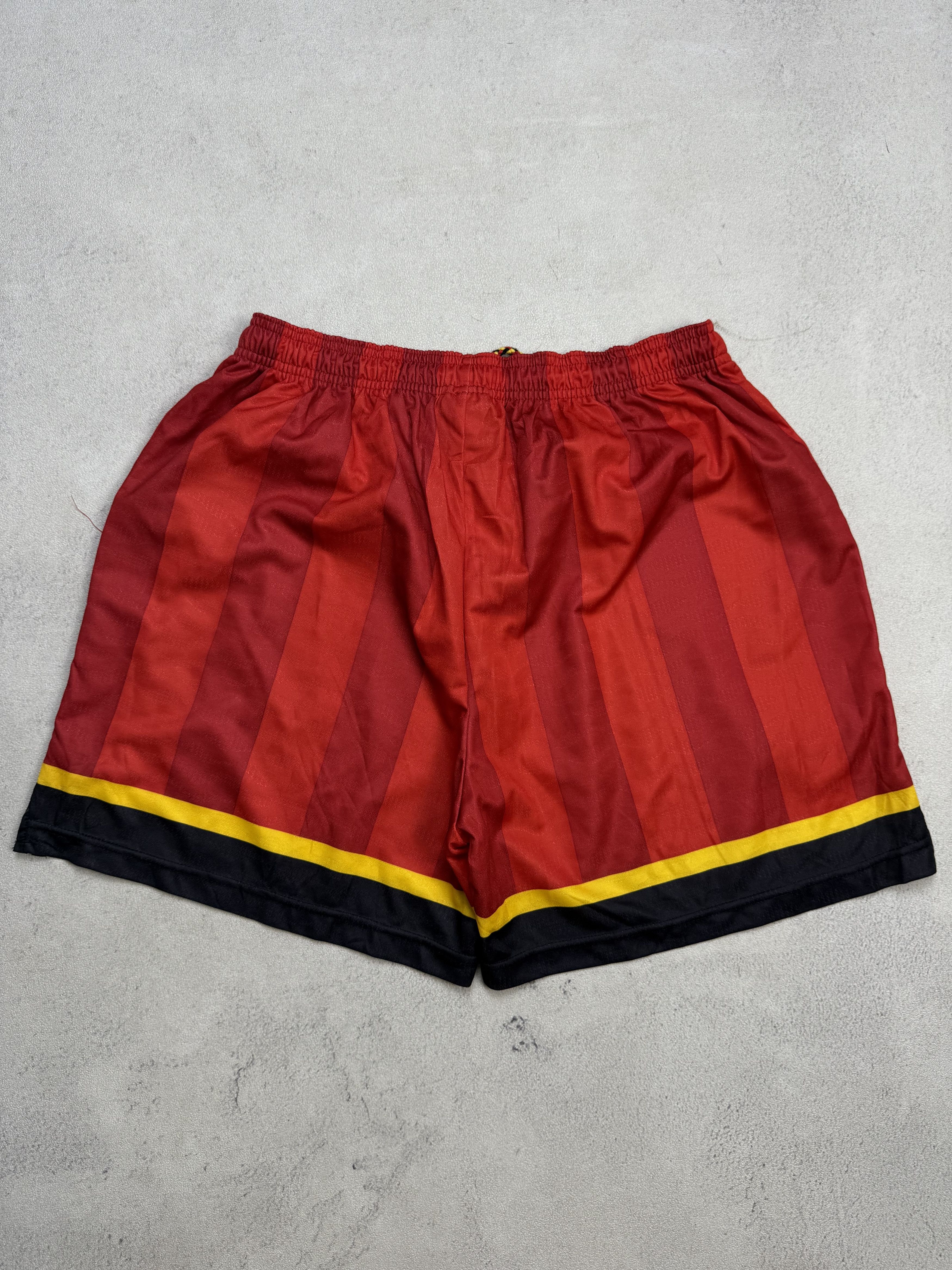 Vintage 1997 Nagoya Grampus Eight Home Shorts Jersey Size US 32 / EU 48 - 2 Thumbnail