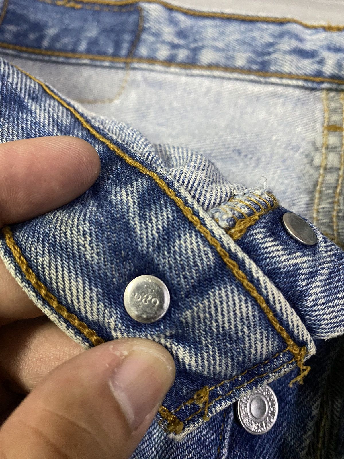 Levi's Vintage 90s Levi’s 501 Jeans X Mickey Mouse Size US 32 / EU 48 - 12 Thumbnail