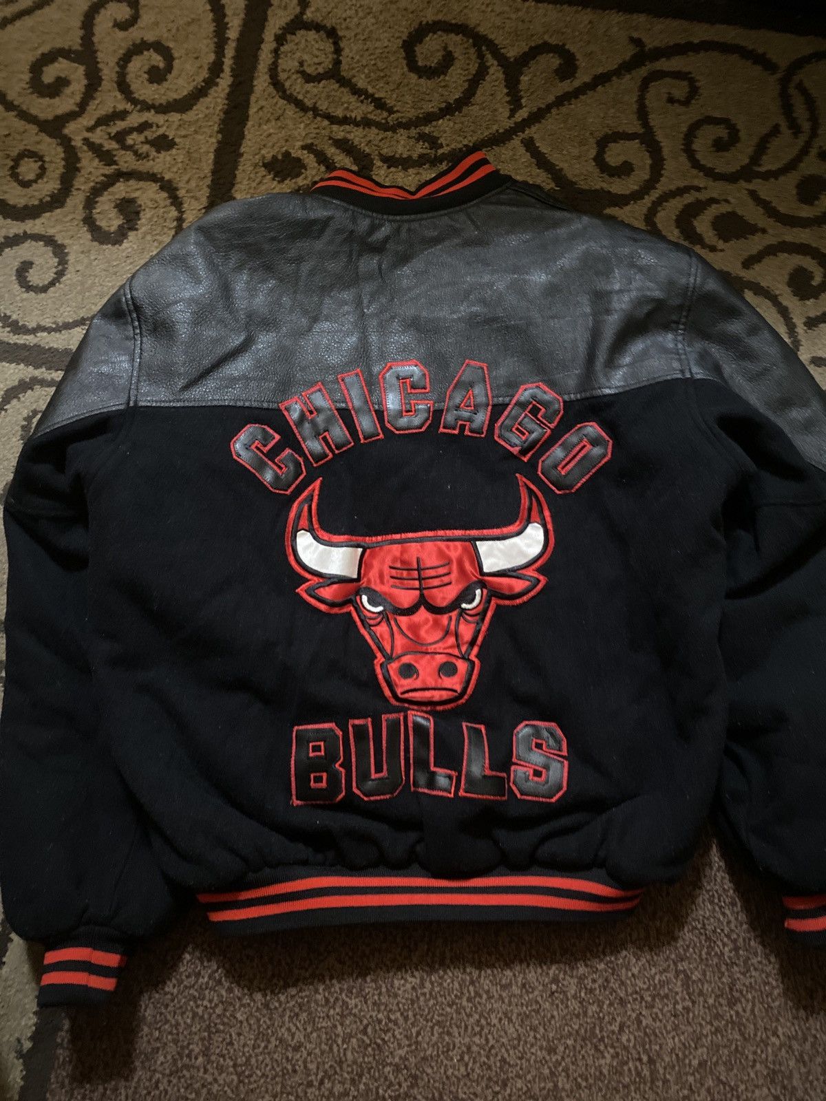 NBA Bulls vintage leather Varsity jacket Size US L / EU 52-54 / 3 - 2 Thumbnail