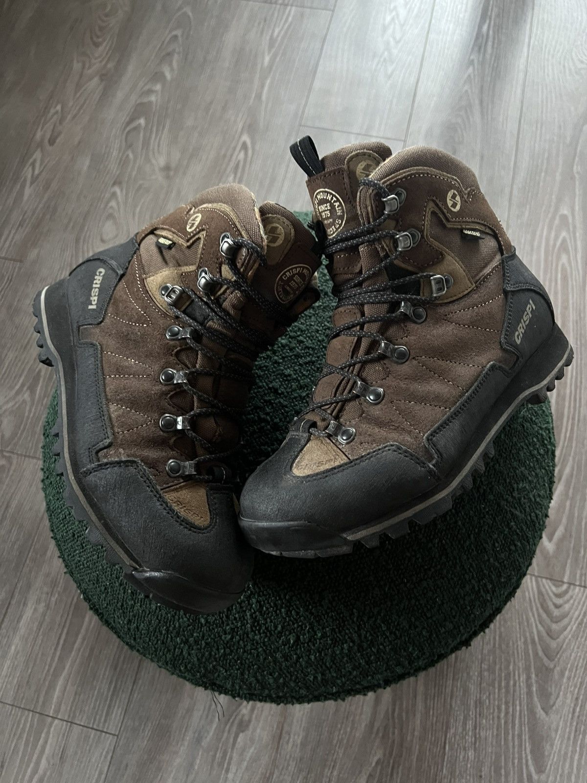 Other ‼️Crispi Hiking Rare Gore-Tex Vibram Trail High Boots‼️ Size US 7 / EU 40 - 1 Thumbnail