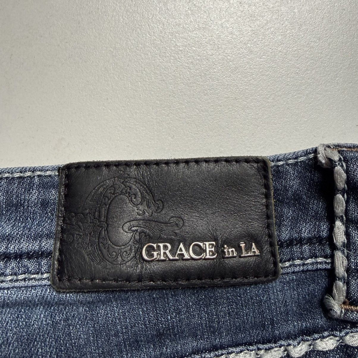 Grace in LA Embroidered Bootcut Jeans Size 33" - 8 Thumbnail