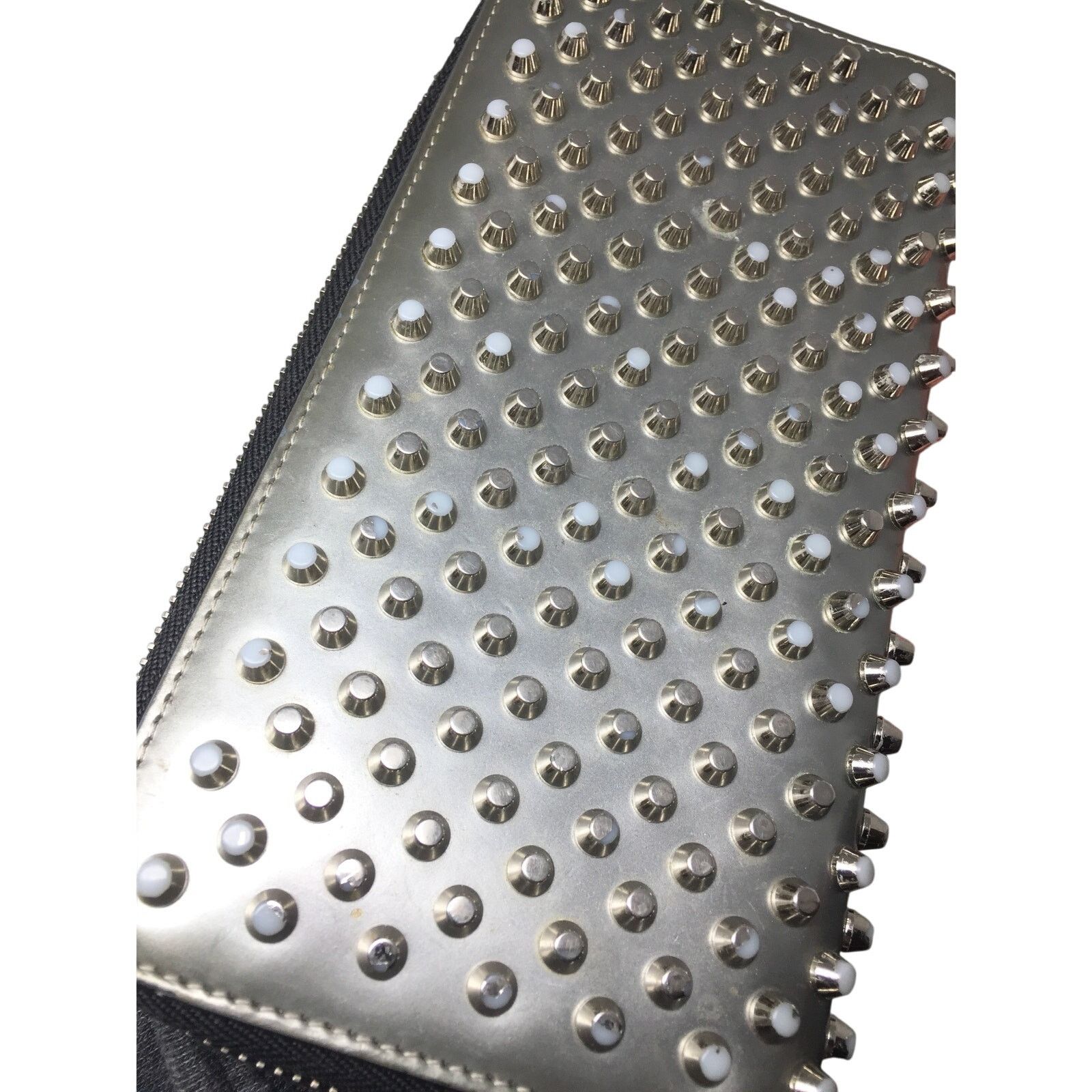 Christian Louboutin Christian Louboutin Silver Studded Zip Around Long Wallet Size ONE SIZE - 9 Thumbnail
