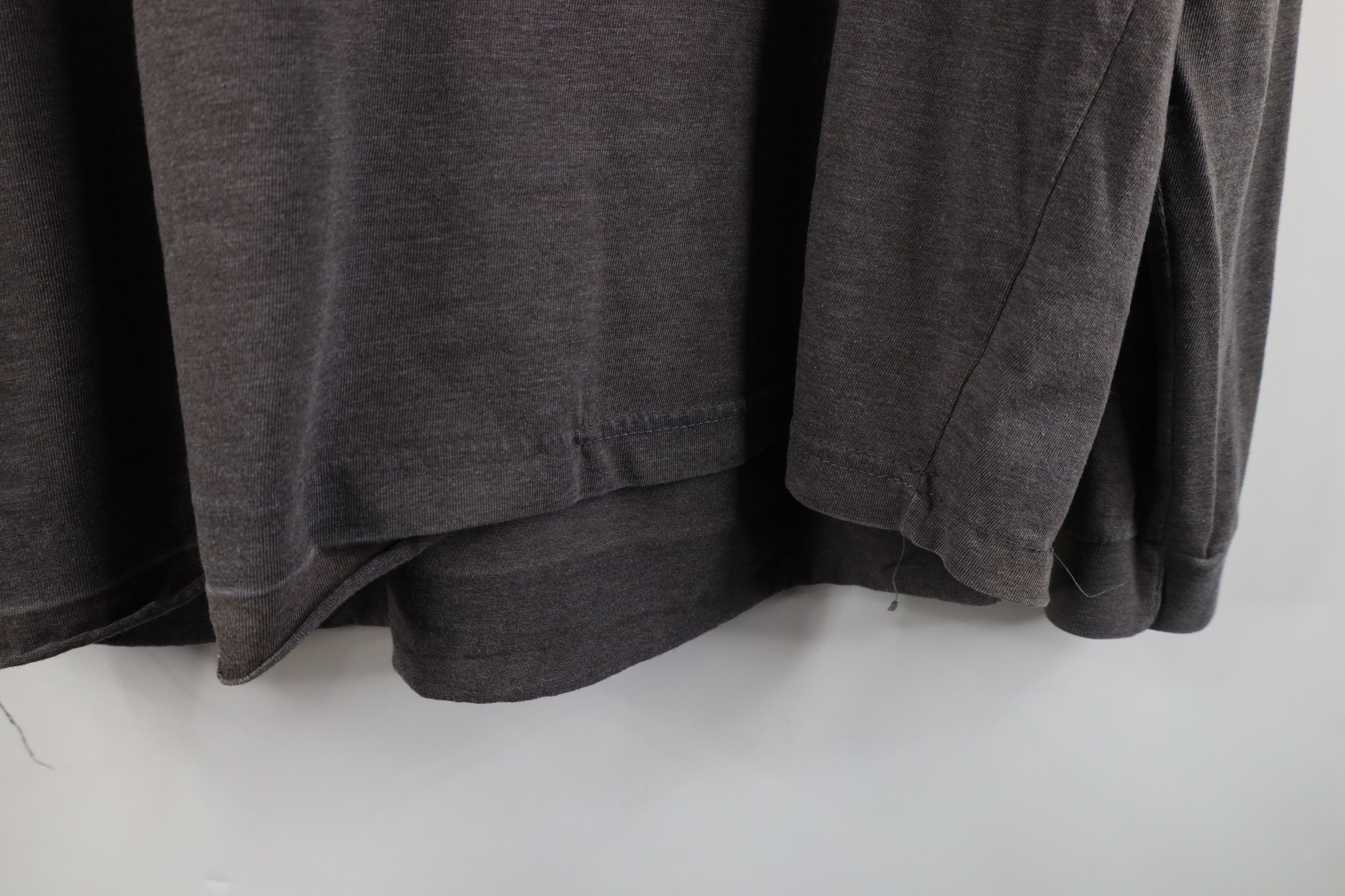 Vintage Vintage 90s Streetwear Long Sleeve Henley T-Shirt Dark Gray Size US XL / EU 56 / 4 - 11 Thumbnail