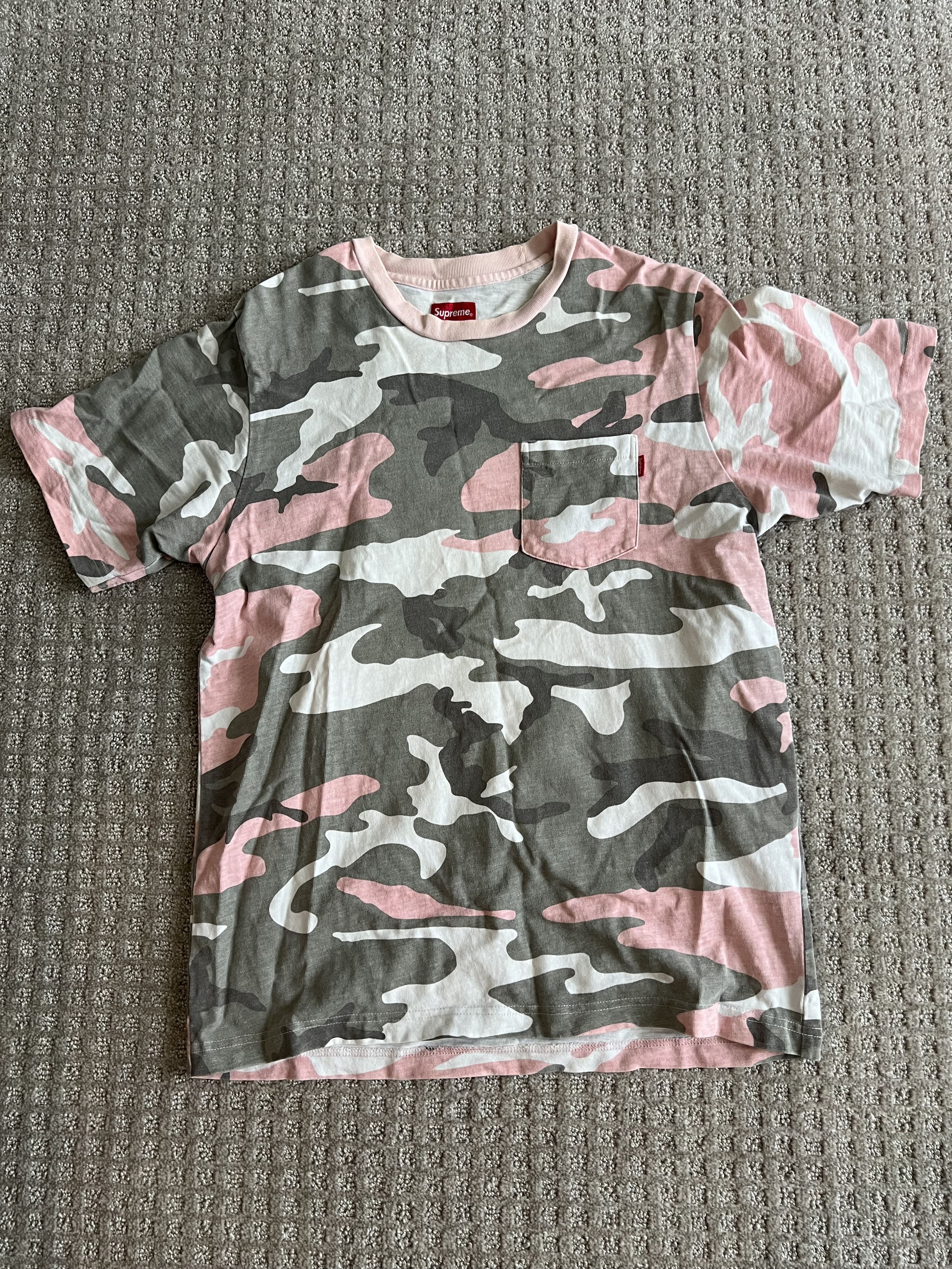 Supreme Supreme Pink Camo Pocket Tee – Size M – Archive Size US M / EU 48-50 / 2 - 1 Thumbnail