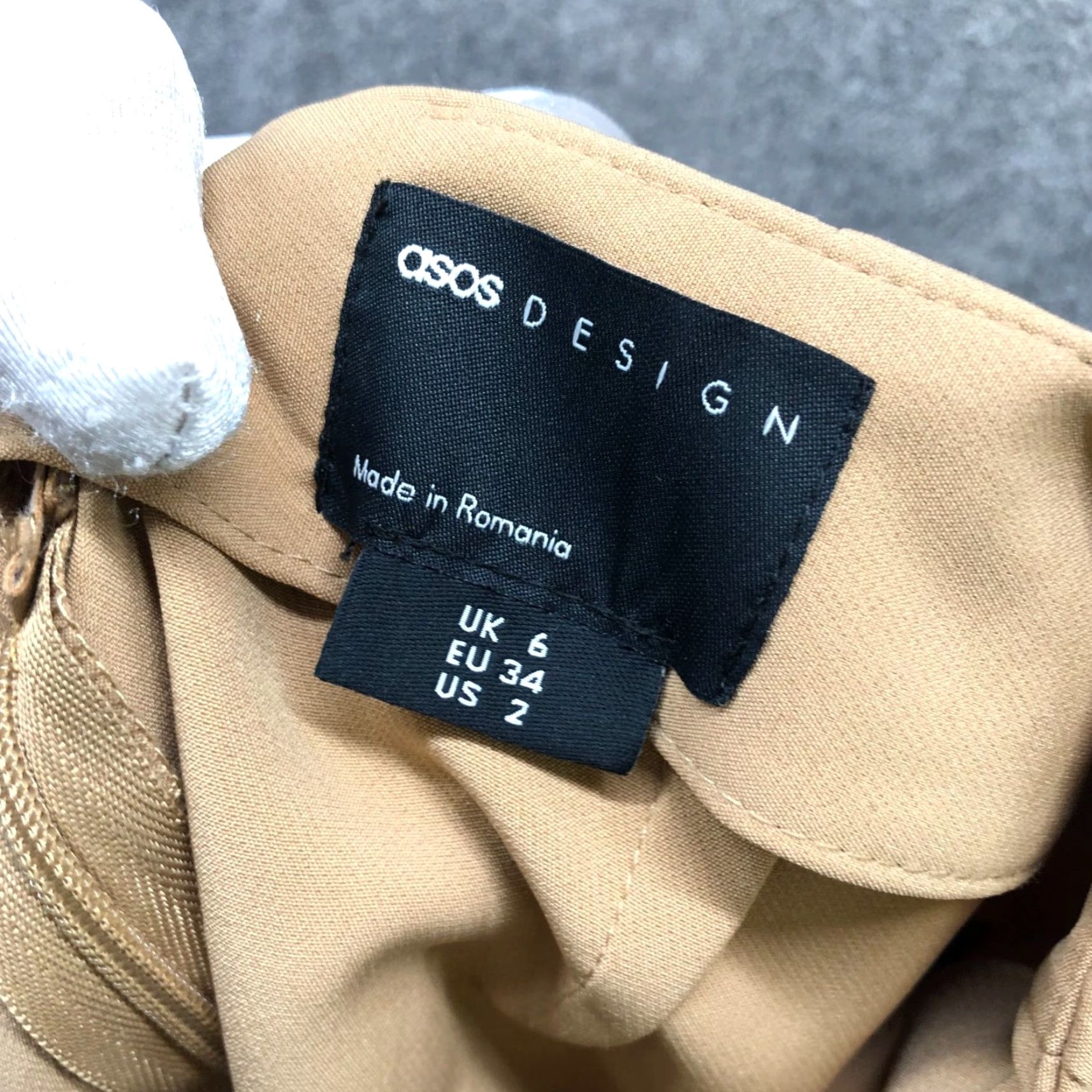 Asos ASOS Skirt Womens Short Mini Beige Front Slit Lightweight Formal Casual Size 2 Size 26" / US 2 / IT 38 - 7 Thumbnail