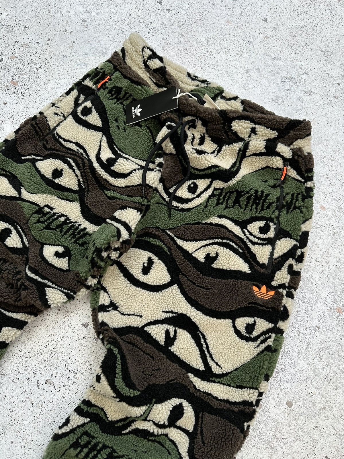 Adidas Fucking Awesome FA Adidas Sherpa Fleece Pants Eye Camo Men M Size US 32 / EU 48 - 2 Thumbnail