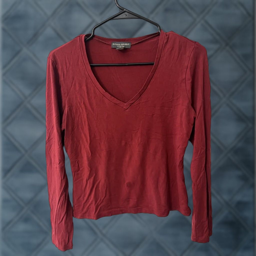 Banana Republic Vintage Banana Republic Women Medium V-Neck Red Long Sleeve Lace Blouse Tee Shirt Size M / US 6-8 / IT 42-44 - 1 Thumbnail