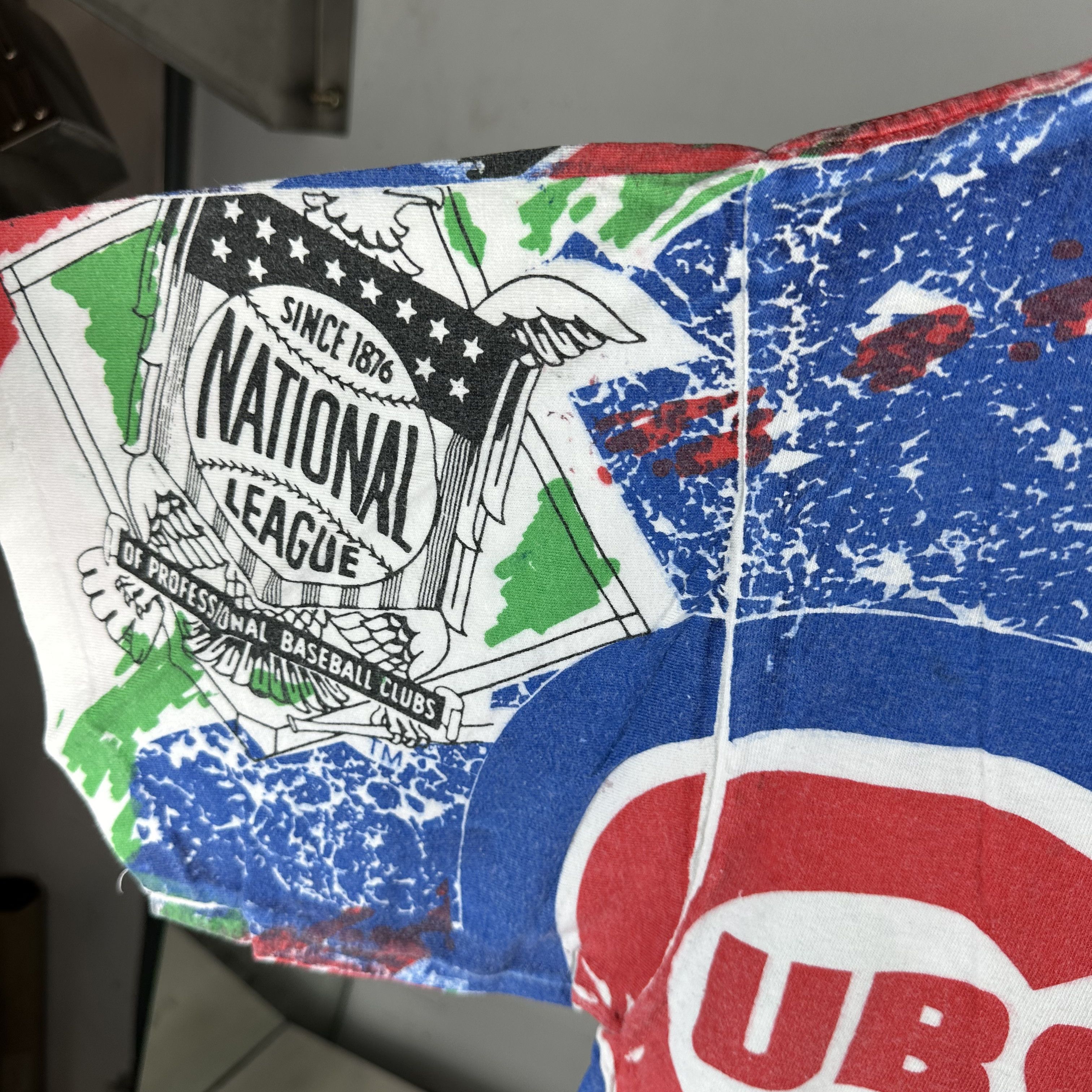 Vintage Vintage 1992 Chicago Cubs Baseball MLB AOP T-Shirt Size US XL / EU 56 / 4 - 5 Thumbnail
