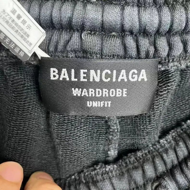 Balenciaga Balenciaga size XS Distressed Washed Shorts Size US 27 - 3 Thumbnail