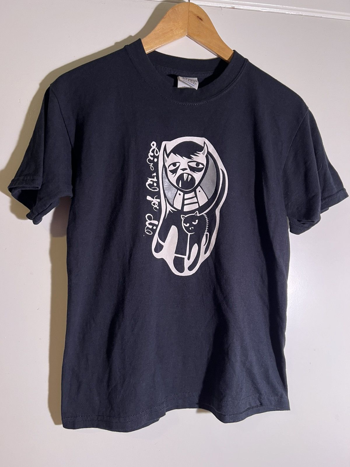 Vintage Y2K 2000’s VTG Vintage Live ‘Til You Die Goth Emo Retro Tee Size US S / EU 44-46 / 1 - 1 Thumbnail