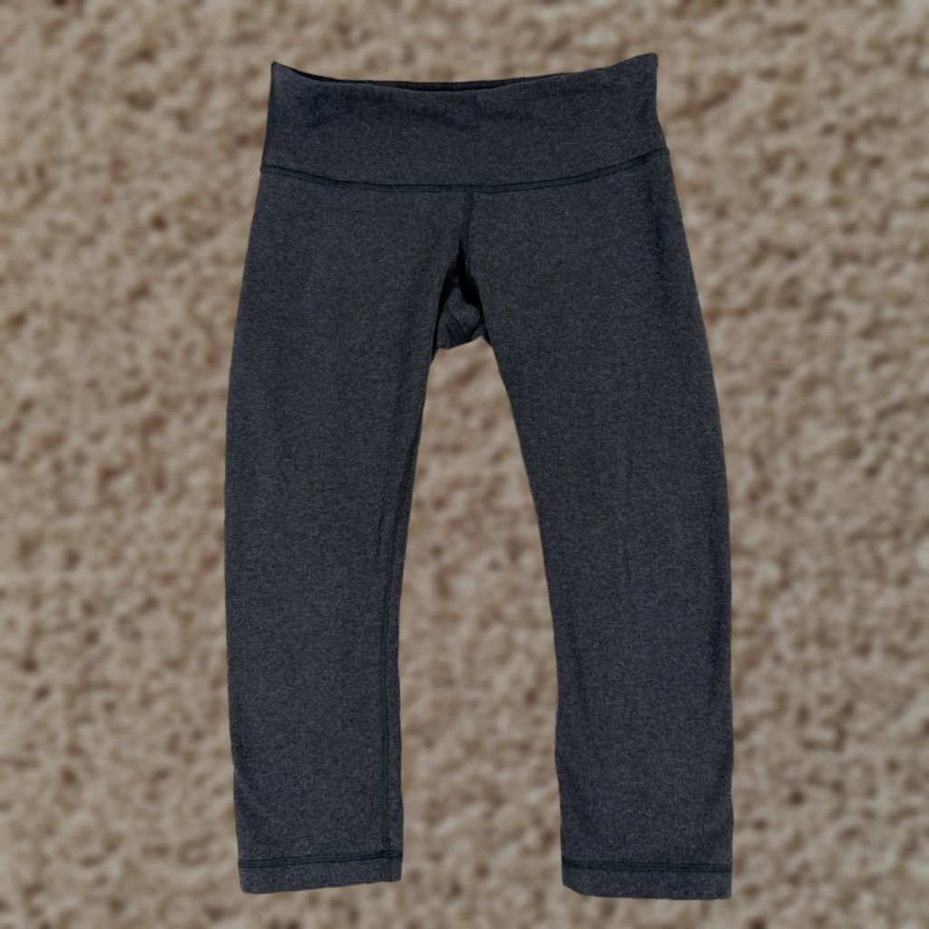 Lululemon Lululemon Pants Womens 8 Gray Wunder Under Low Rise Crop 20" Yoga Gym Cropped Leggings Pockets 8 Gray Activewear Womens Size 30" / US 8 / IT 44 - 1 Thumbnail