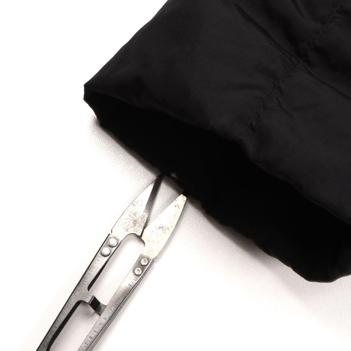 Moncler Women’s Moncler Long Down Coat Quilted Jacket Black Size: 0 Size XS / US 0-2 / IT 36-38 - 20 Thumbnail