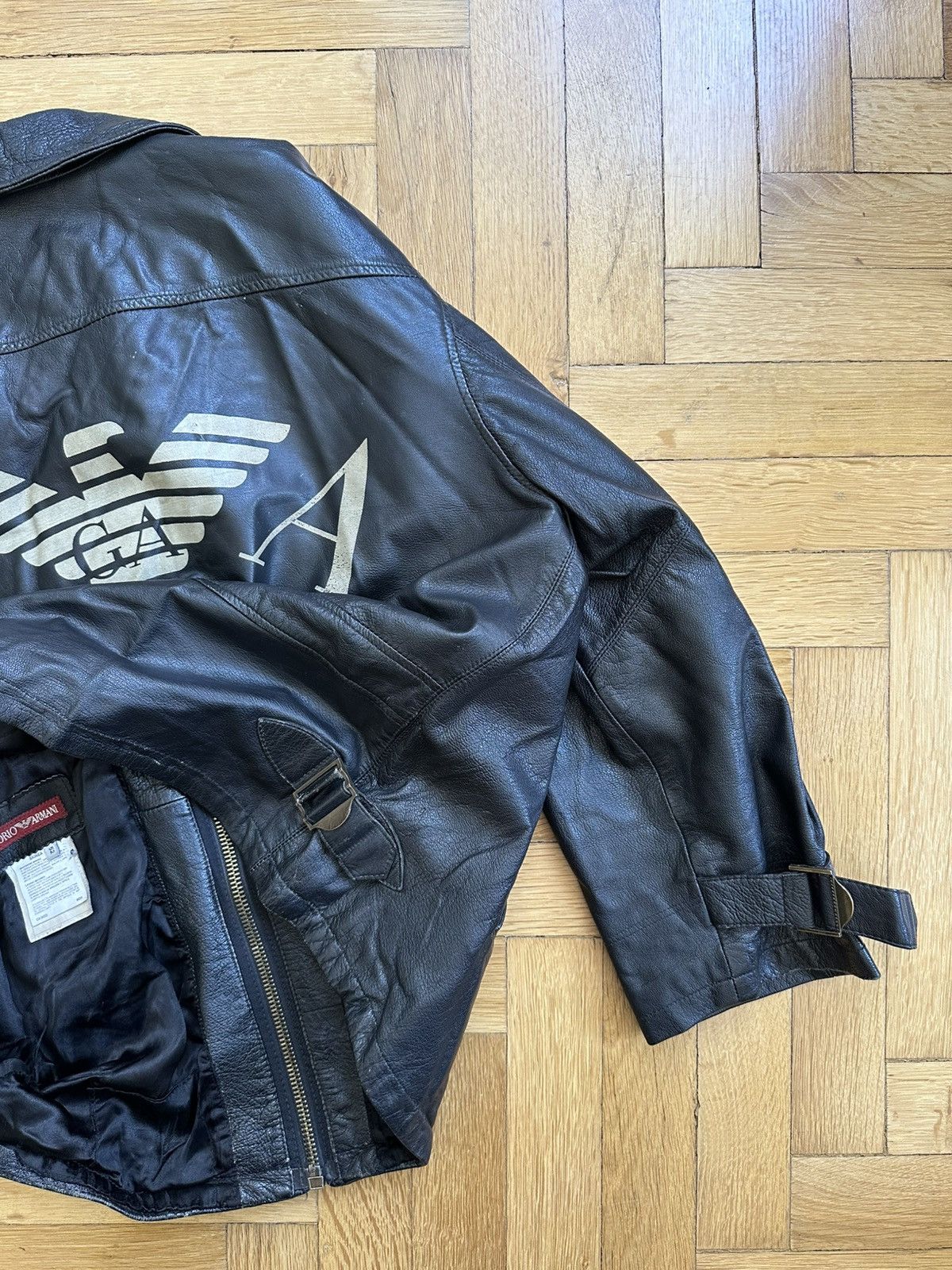 Emporio Armani Emporio Armani Vintage 80s Cropped Buckel Leather Jacket Size US M / EU 48-50 / 2 - 7 Thumbnail