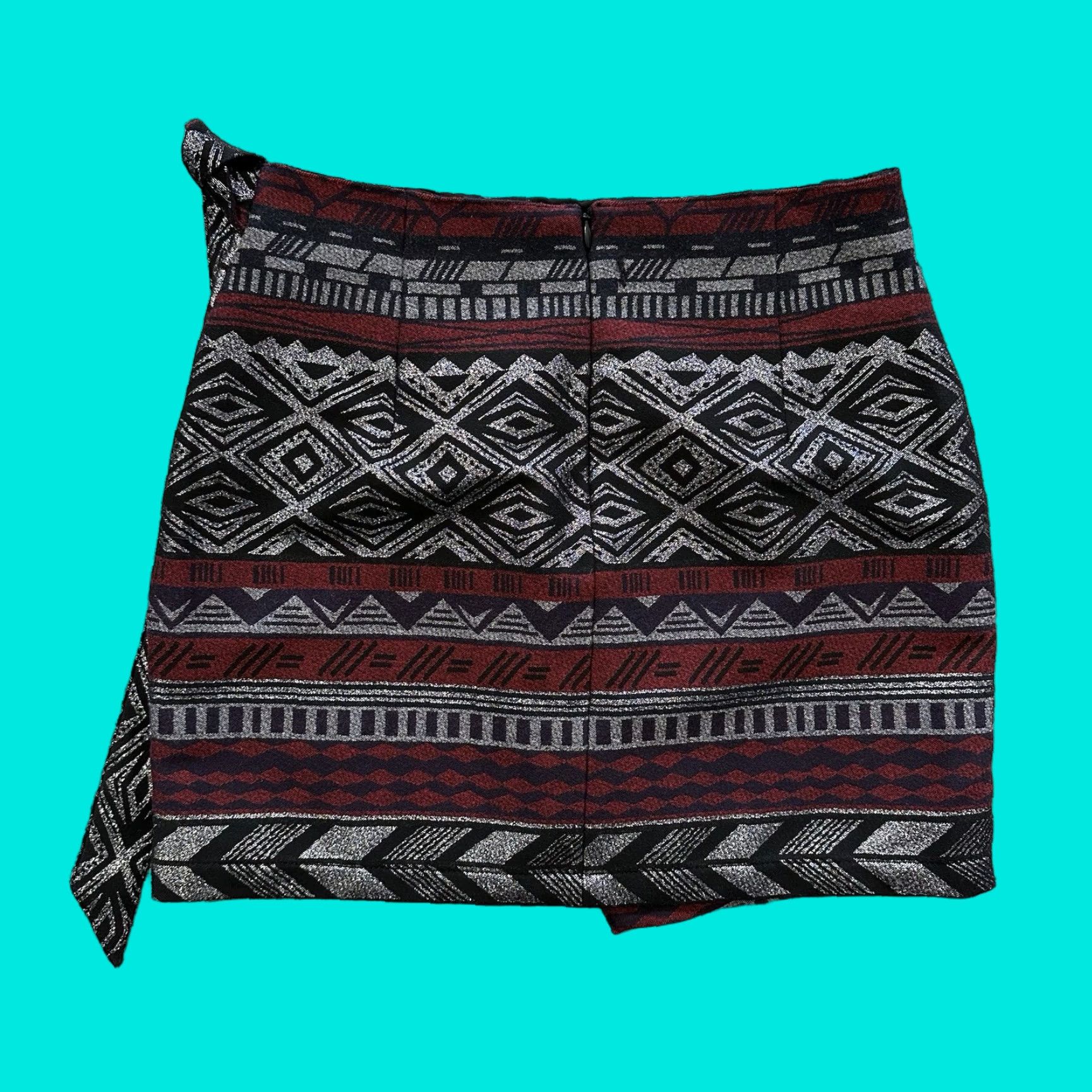 Express Express Skirt Womens 2 Red Aztec Jacquard Mini - Midi? (Note: Original title indicates "Mini" and "Aztec" pattern; no new info added) Size 26" / US 2 / IT 38 - 1 Thumbnail