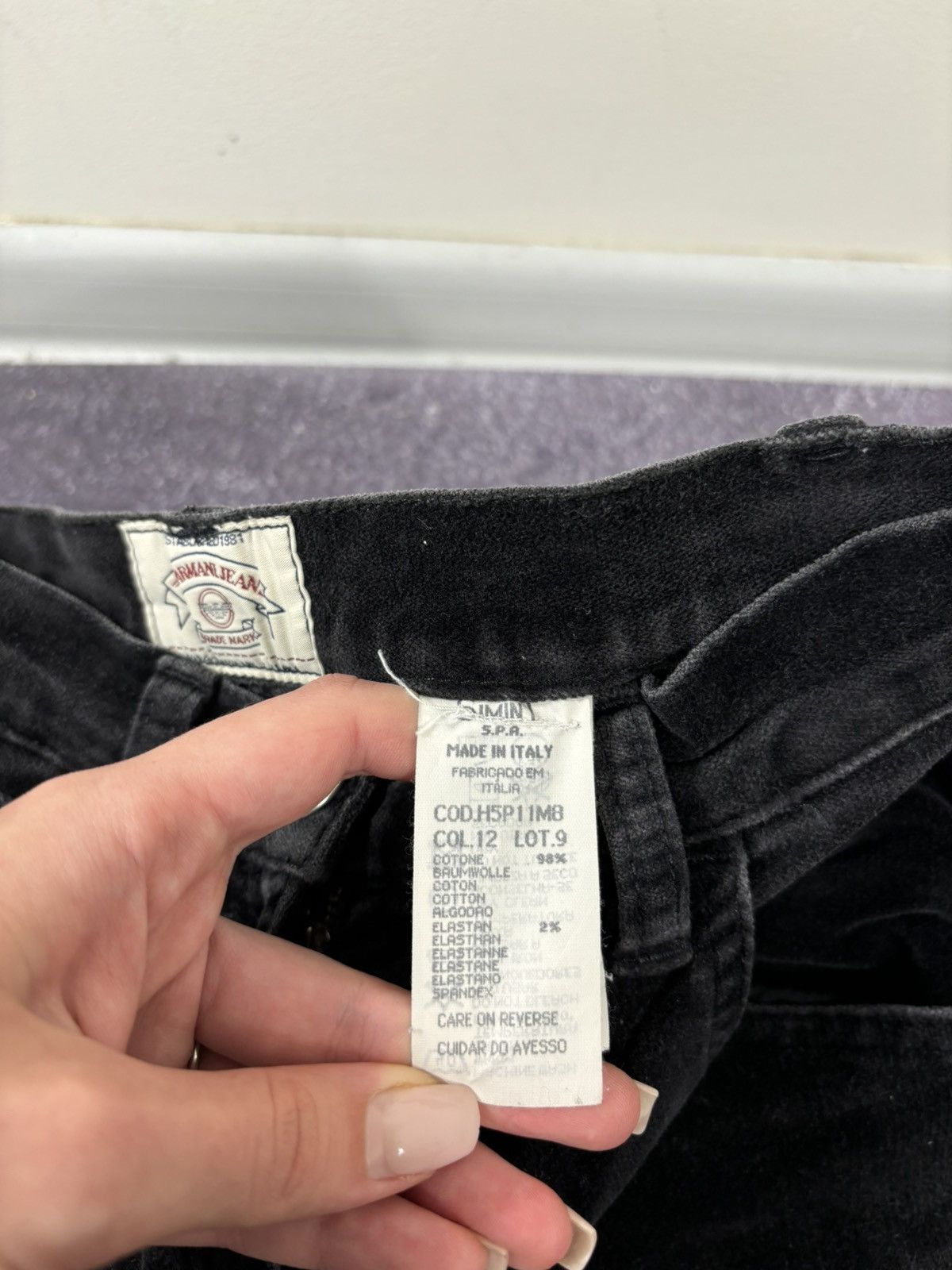 Armani Vintage 90s Armani Jeans Velvet Black Skinny Pants Jeans Size 28" / US 6 / IT 42 - 11 Thumbnail