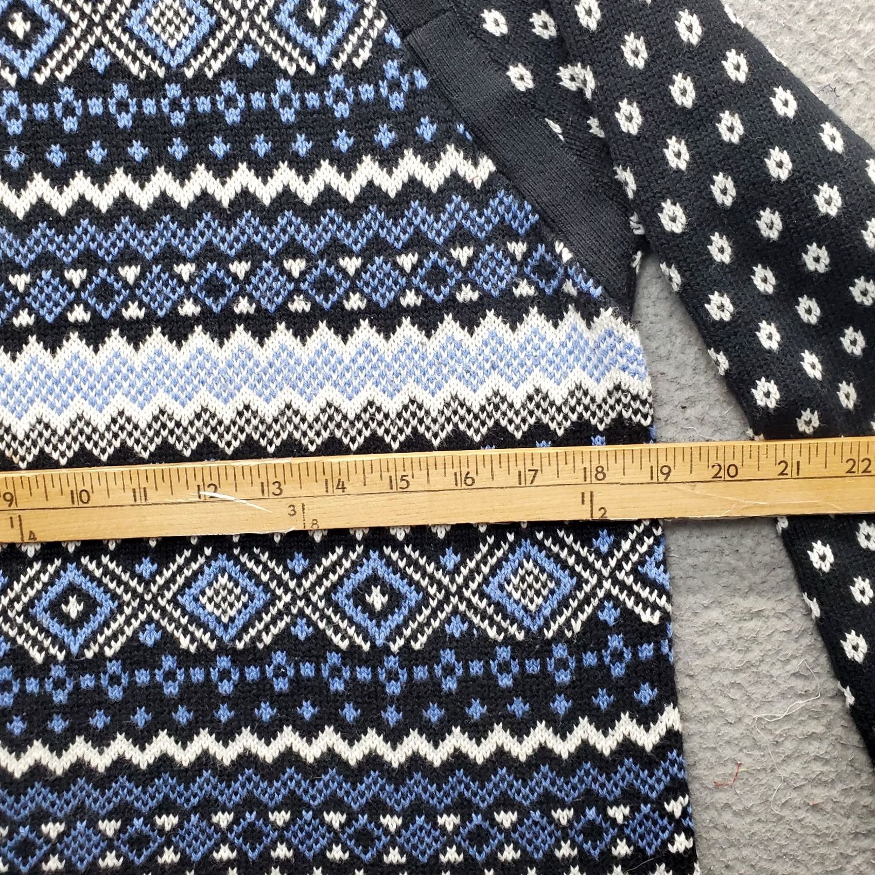 Talbots T by Talbots Sweater Geometric Multicolor Chunky Knit Thermolite Button Womens PM Size M / US 6-8 / IT 42-44 - 4 Thumbnail