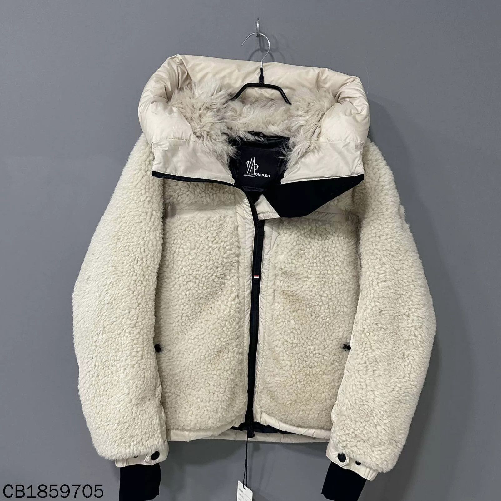 Moncler Moncler Women's New Ski Lamb Fur Puffer 99 New 2 Size XS / US 0-2 / IT 36-38 - 1 Thumbnail