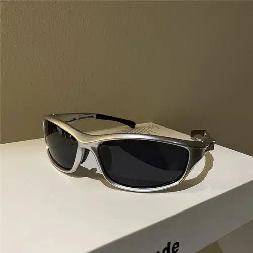 VIBE Retro punk sunglasses Size ONE SIZE - 3 Thumbnail