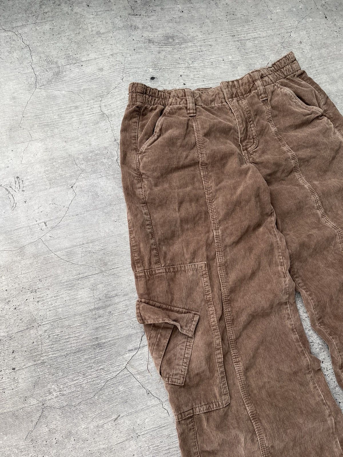 Japanese Brand VTG Brown Corduroy Parachute Multi Pocket Y2K Pants Size US 32 / EU 48 - 5 Thumbnail