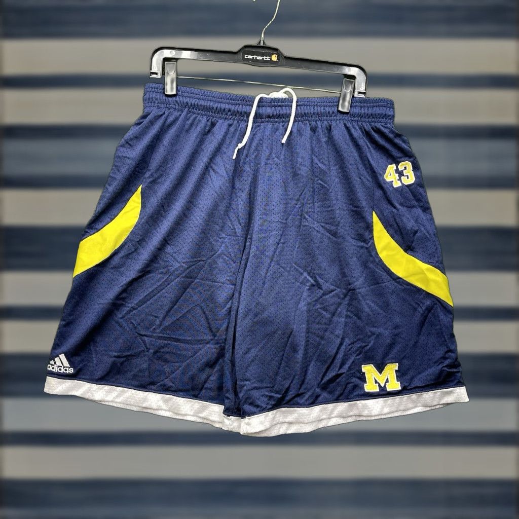 Adidas VINTAGE Adidas Michigan Wolverines Shorts Mens XL Blue Basketball Team Issued Y2K Size US 36 / EU 52 - 1 Thumbnail