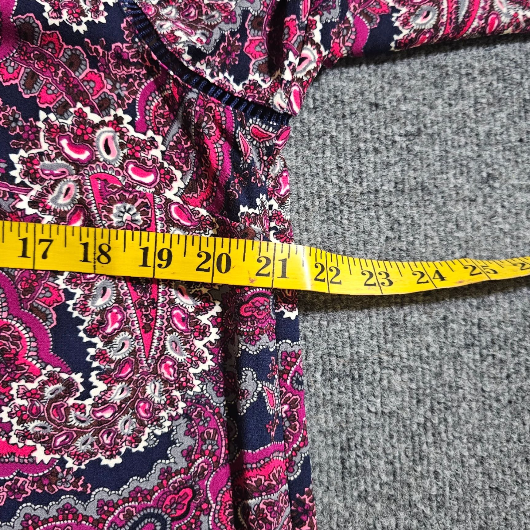 Talbots Talbots Top Shirt Women Large Pink Blue Paisley Bell Sleeve Casual Career Office Shirt Size L / US 10 / IT 46 - 5 Thumbnail