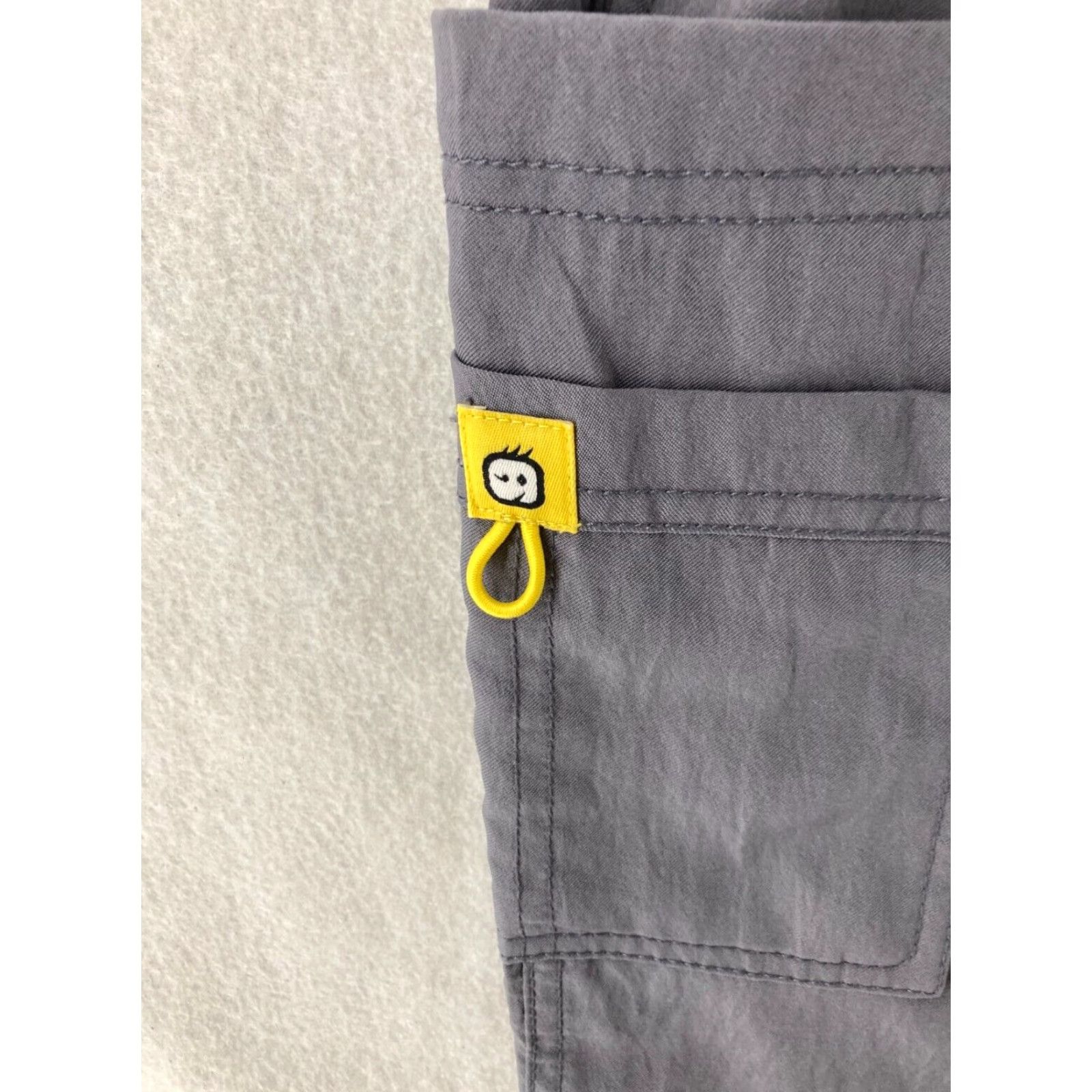 Vintage Spread Good Cheer! Scrub Pants Womens LP Gray Cargo Pocket Medical Drawstring Pants Size 36" / US 14 / IT 50 - 6 Thumbnail