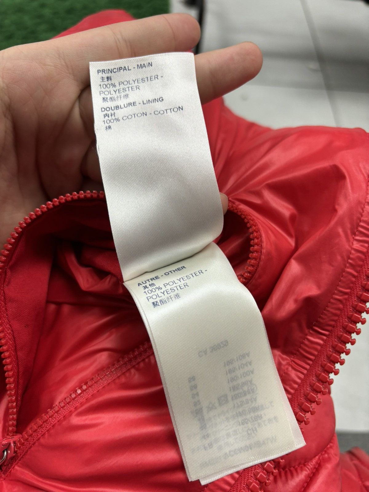 Louis Vuitton Louis Vuitton Red Monogram puffer Jacker Red 46 Size US S / EU 44-46 / 1 - 3 Thumbnail