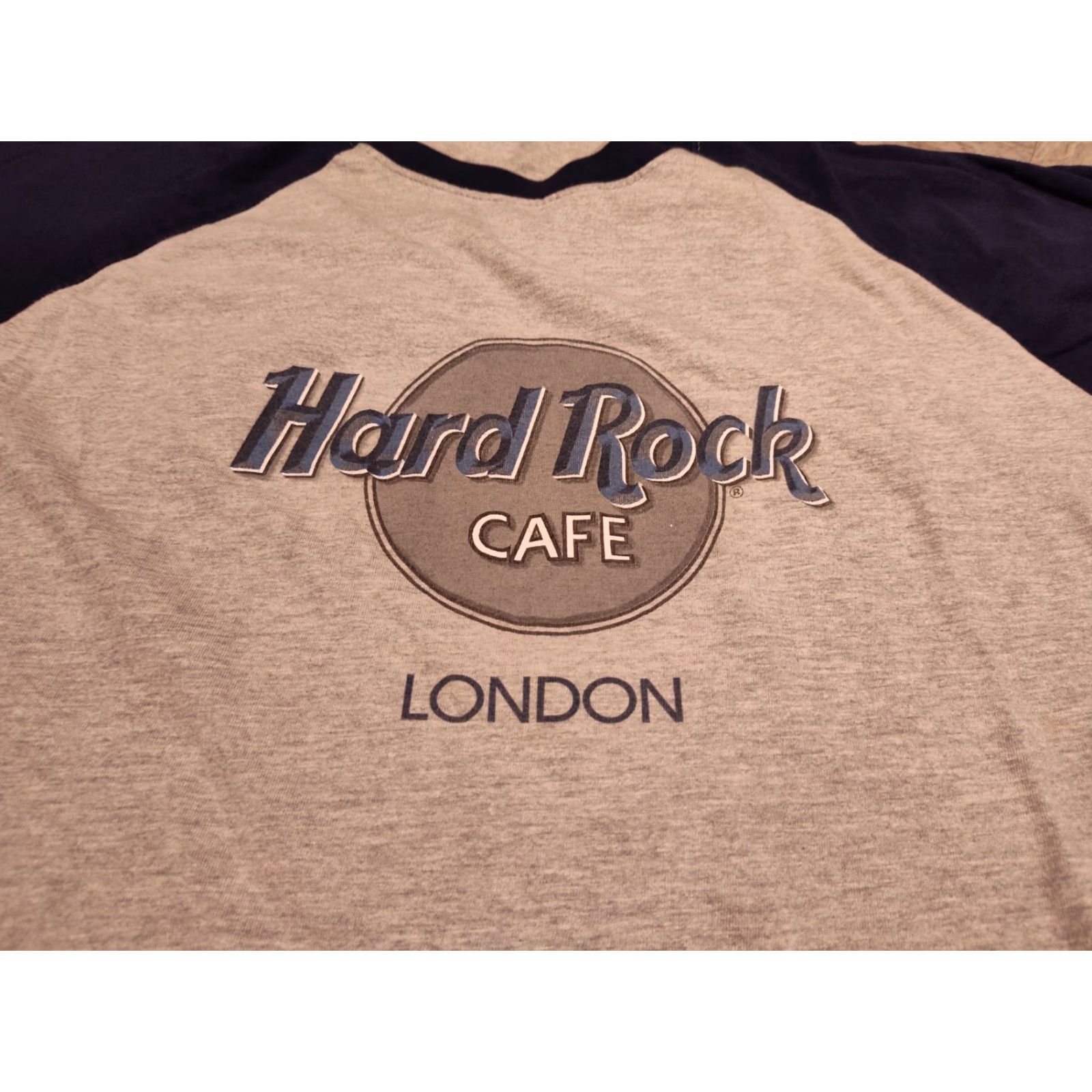 Hard Rock Cafe VINTAGE Hard Rock Cafe London Raglan Tee Shirt XL Unisex Adults Graphic Print 90s Cotton Gray Blue Size US XL / EU 56 / 4 - 3 Thumbnail