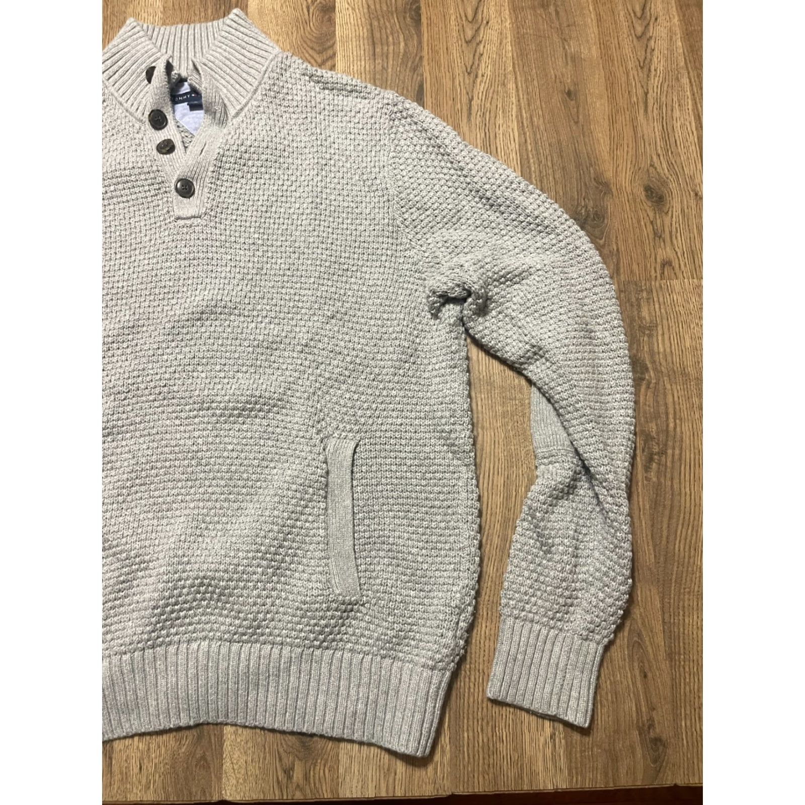 Tommy Hilfiger Tommy Hilfiger Sweater Men's XL Gray 1/4 Button Knit Pullover Cardigan Not Cardigan? Size US XL / EU 56 / 4 - 4 Thumbnail