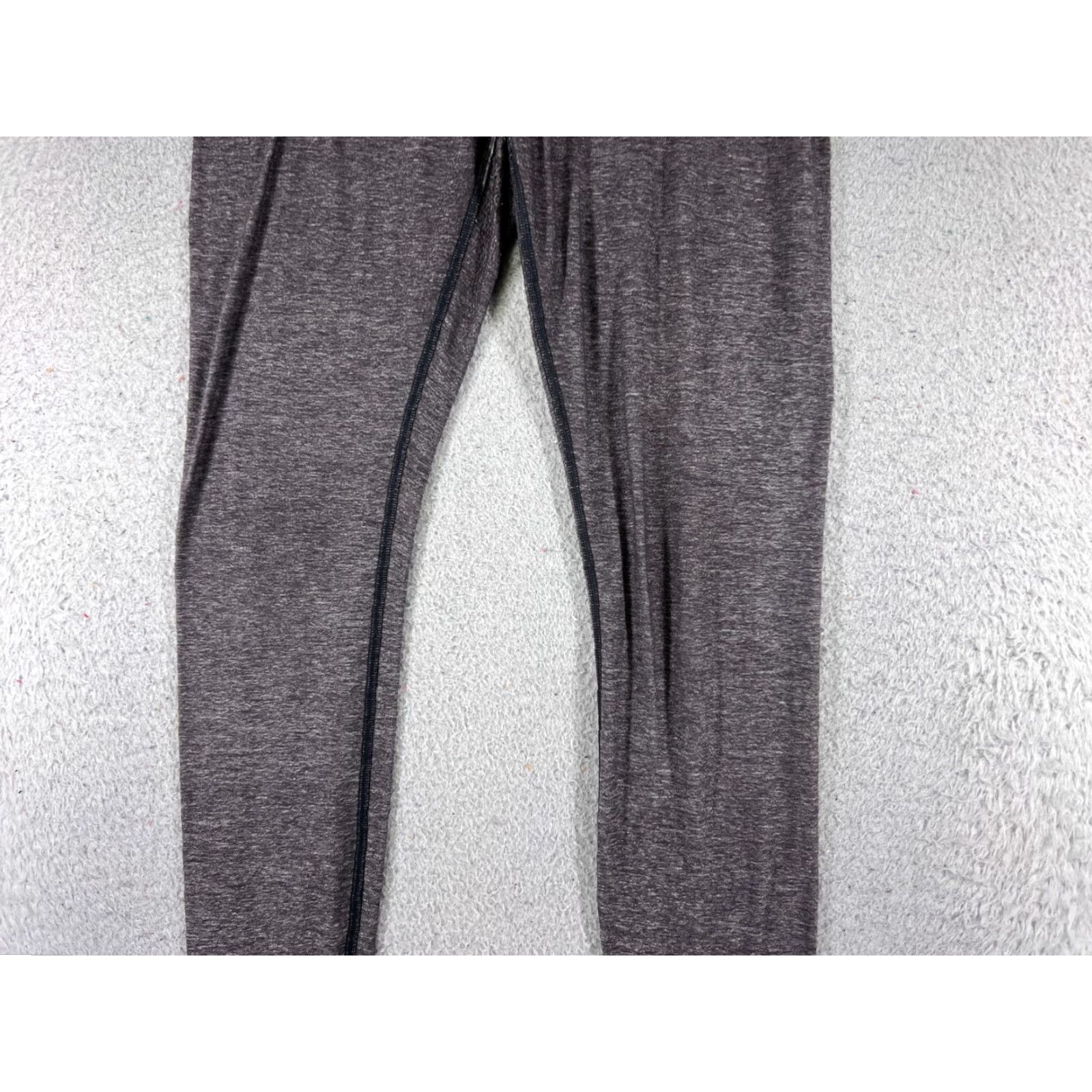 Lululemon Lululemon Wunder Under Pants Womens 8 Gray High Rise 32in Inseam Yoga Activewear Pockets ZIP Pocket Read Size 30" / US 8 / IT 44 - 3 Thumbnail