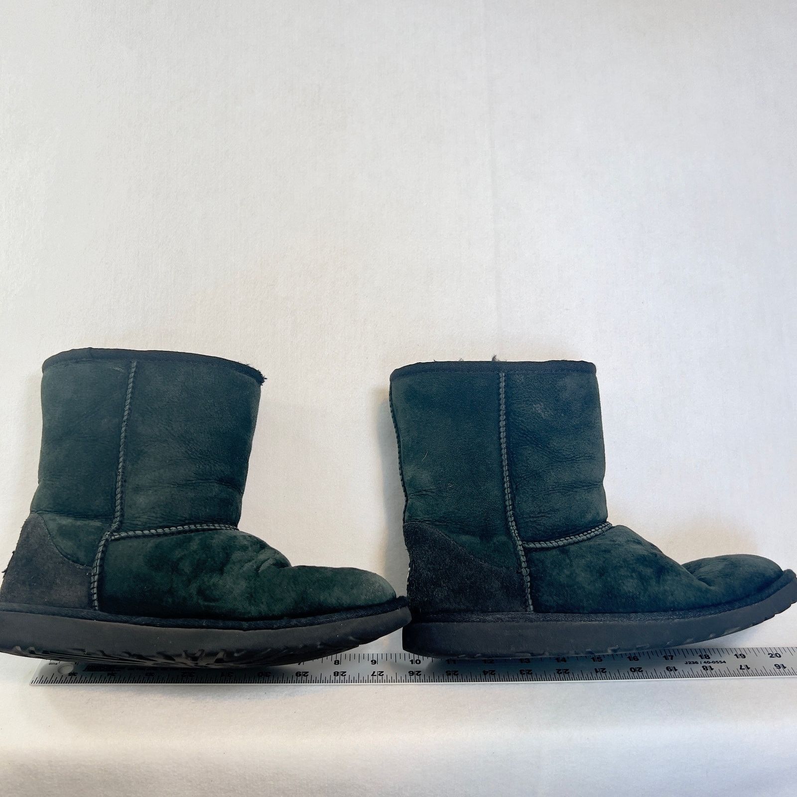 Ugg Ugg Australia Sheepskin Leather Boots High Ankle Woman's 6 Size US 6 / IT 36 - 1 Thumbnail