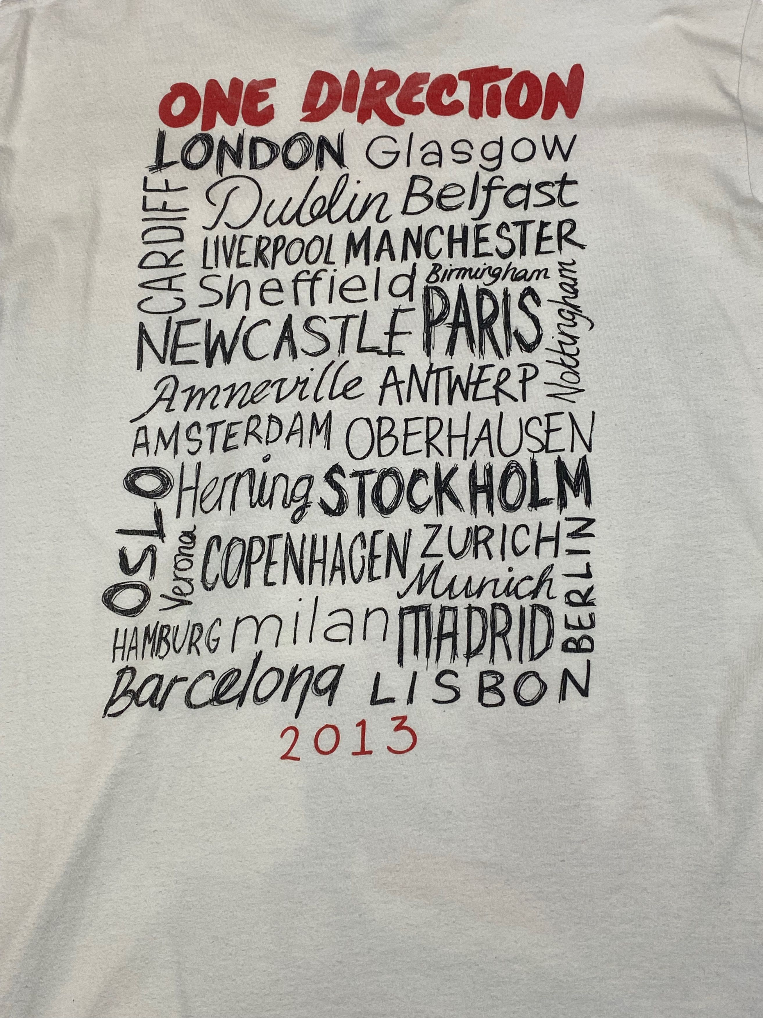 Band Tees × Vintage 2013 Vintage ONE DIRECTION Take Me Home Tour T-Shirt M722 Size US S / EU 44-46 / 1 - 8 Thumbnail