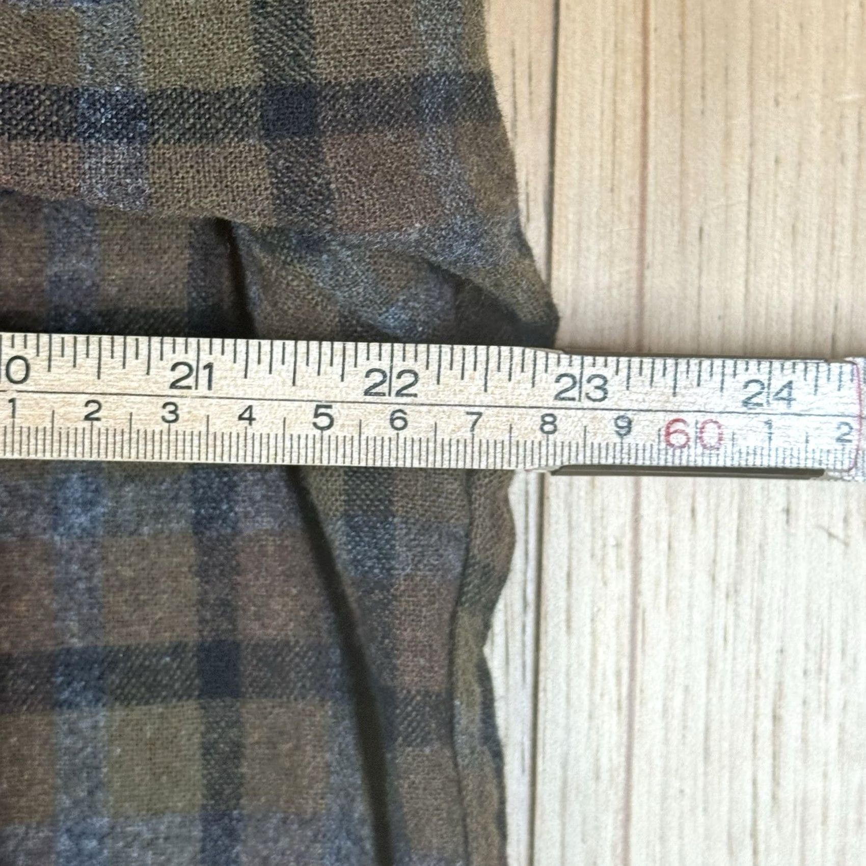 Pendleton VINTAGE Pendleton Field Shirt Western Brown Plaids Mens XL 100% Wool Shirt Long Sleeve Button-Up Men XXL? Size US XL / EU 56 / 4 - 7 Thumbnail