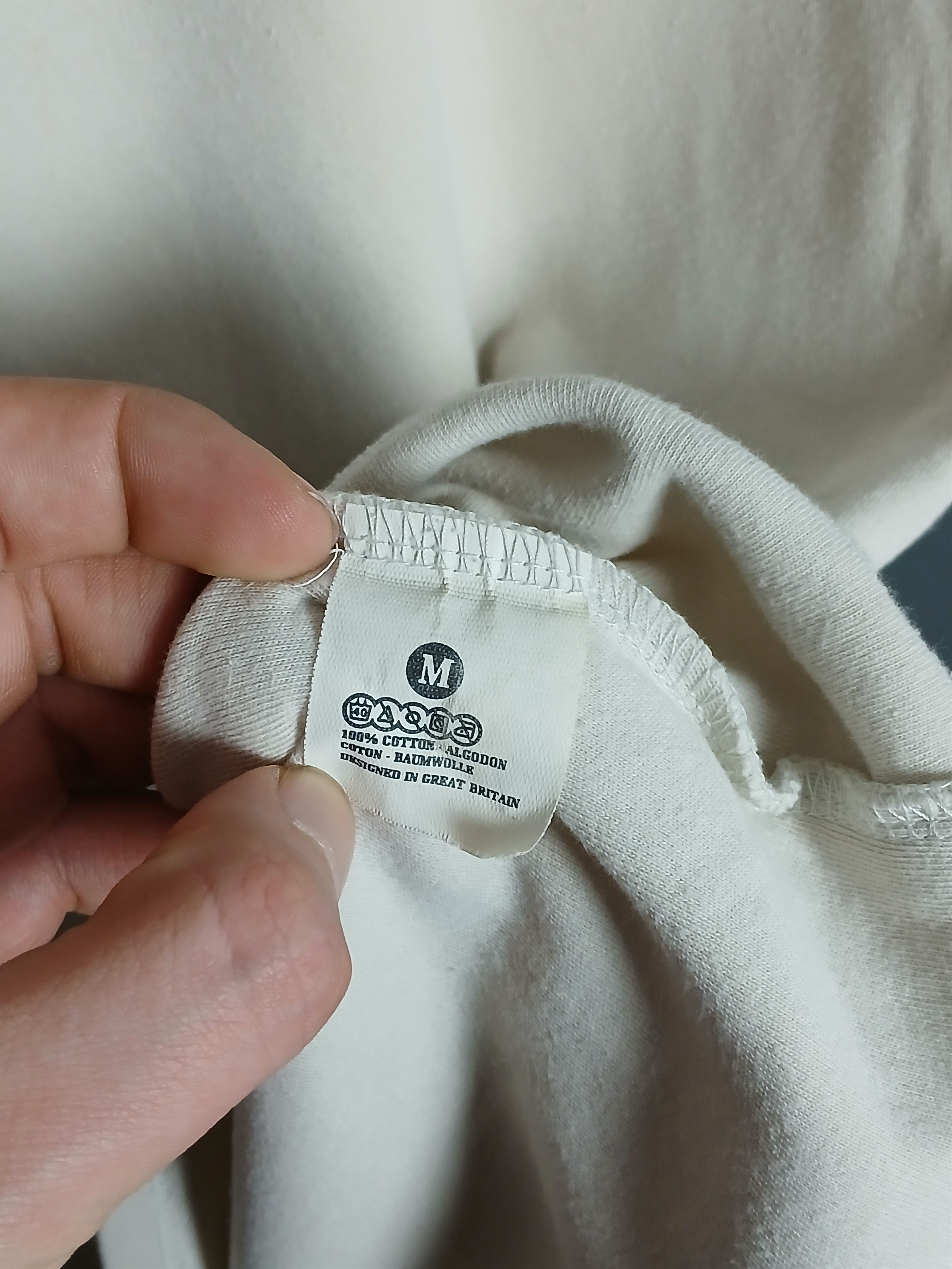 Vintage Vintage One World Boardwear Hentai Print T-Shirt Size US M / EU 48-50 / 2 - 8 Thumbnail