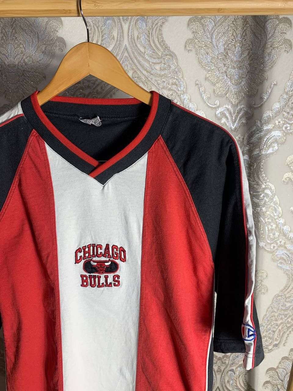 Champion VERY RARE CHAMPION CHICAGO BULLS RETRO T-SHIRT JORDAN 90s Size US XL / EU 56 / 4 - 2 Thumbnail