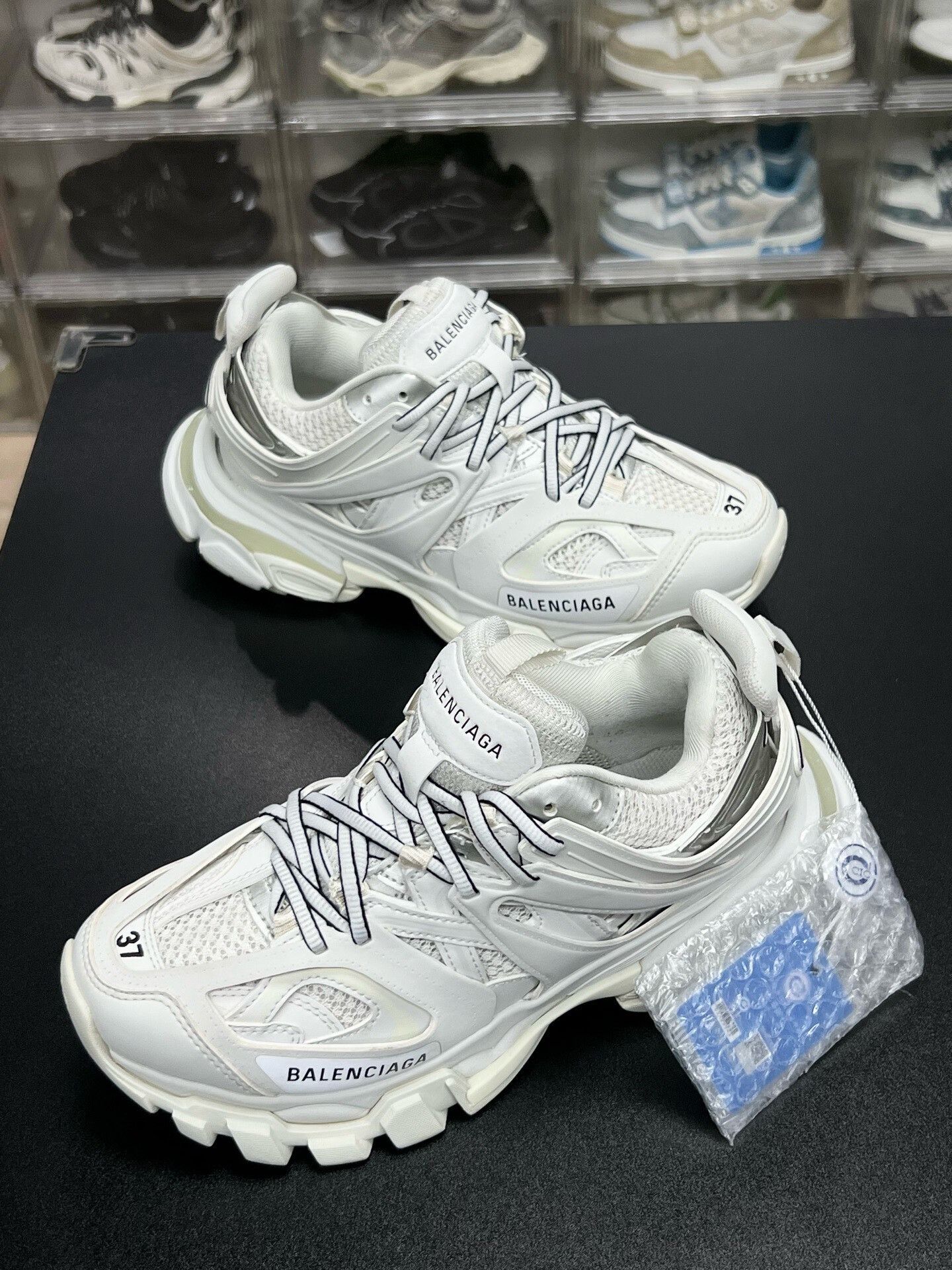 Balenciaga Balenciaga Track Sneakers in White Size US 7 / EU 40 - 1 Thumbnail