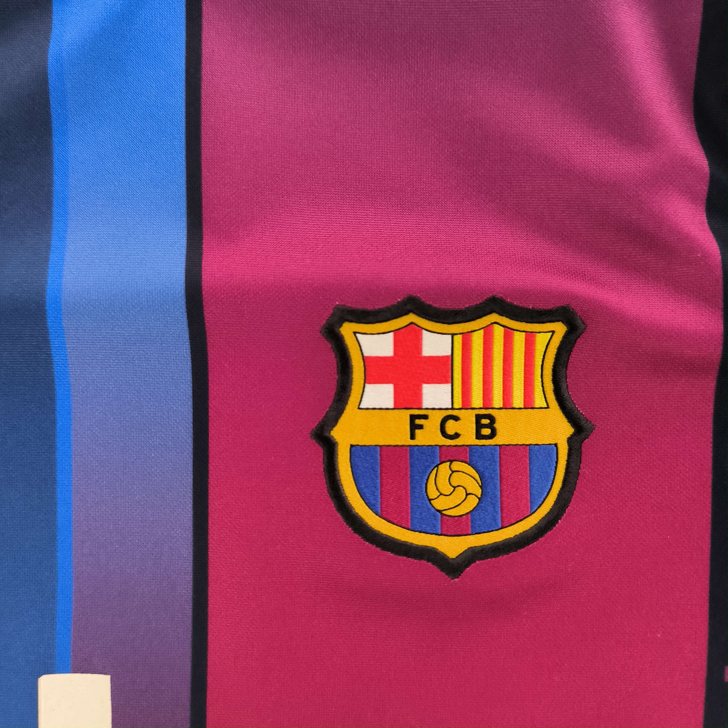 Nike FC Barcelona 2021-22 pre-match training football jersey sz S Size US S / EU 44-46 / 1 - 4 Thumbnail