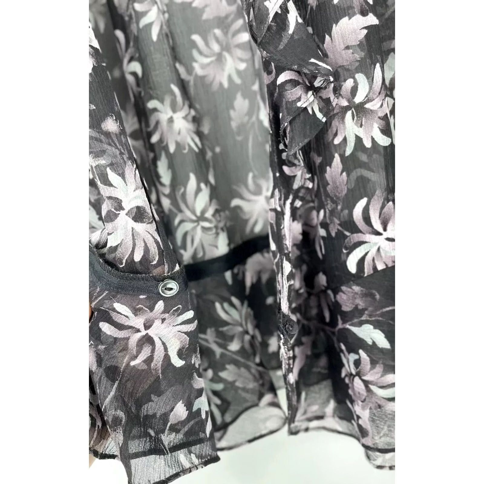 Jones New York Jones New York Cardigan Women 12P Sheer Floral Purple Black 100% Silk Button Front 3/4 Sleeve Size XL / US 12-14 / IT 48-50 - 7 Thumbnail