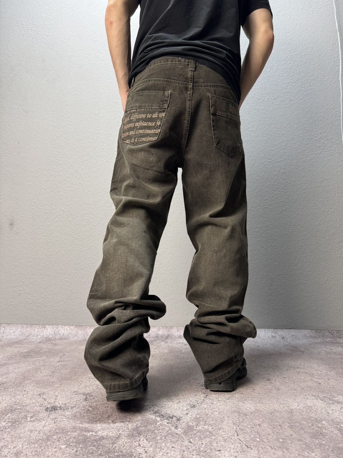 Diesel × Japanese Brand VINTAGE Y2K ARCHIVE DIESEL DISTRESSED BROWN CARGO PANTS HYPE Size US 33 - 11 Thumbnail